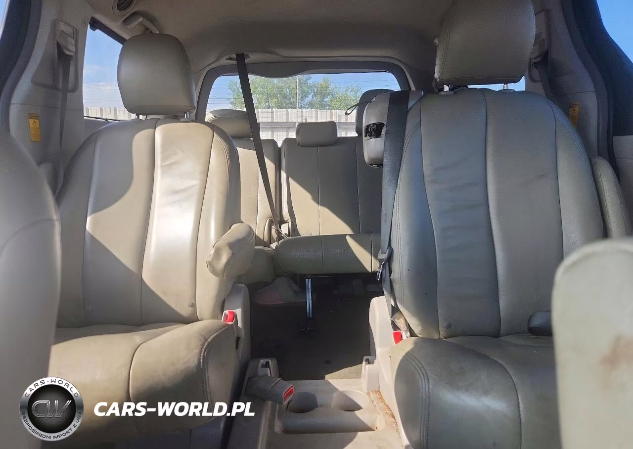 2014 Toyota Sienna Le VIN:5TDKK3DC3ES513045 - 10
