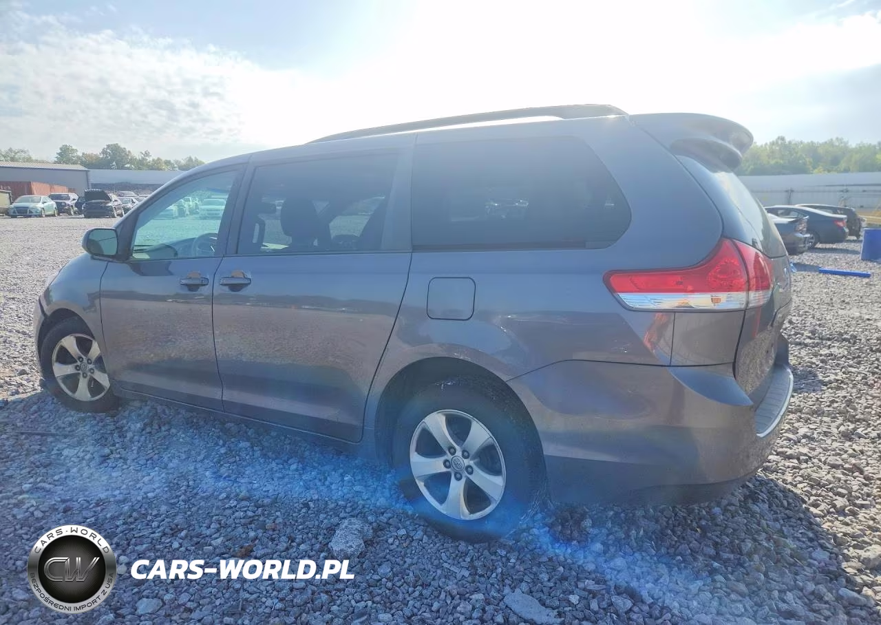 2014 Toyota Sienna Le VIN:5TDKK3DC3ES513045 - 2