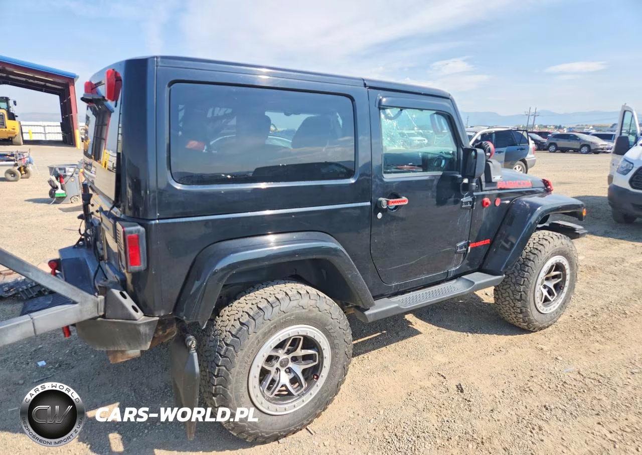 2013 Jeep Wrangler VIN:1C4BJWCGXDL590763 - 3