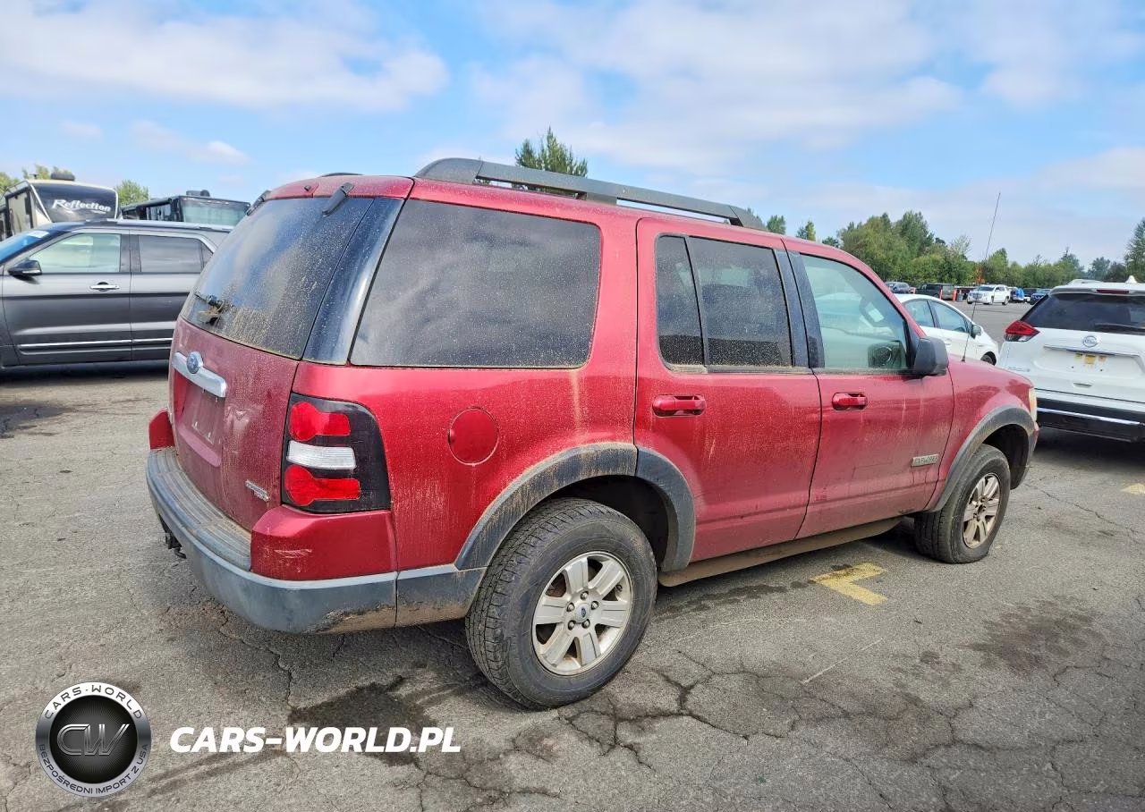 2007 Ford Explorer Xlt VIN:1FMEU73EX7UA82232 - 3