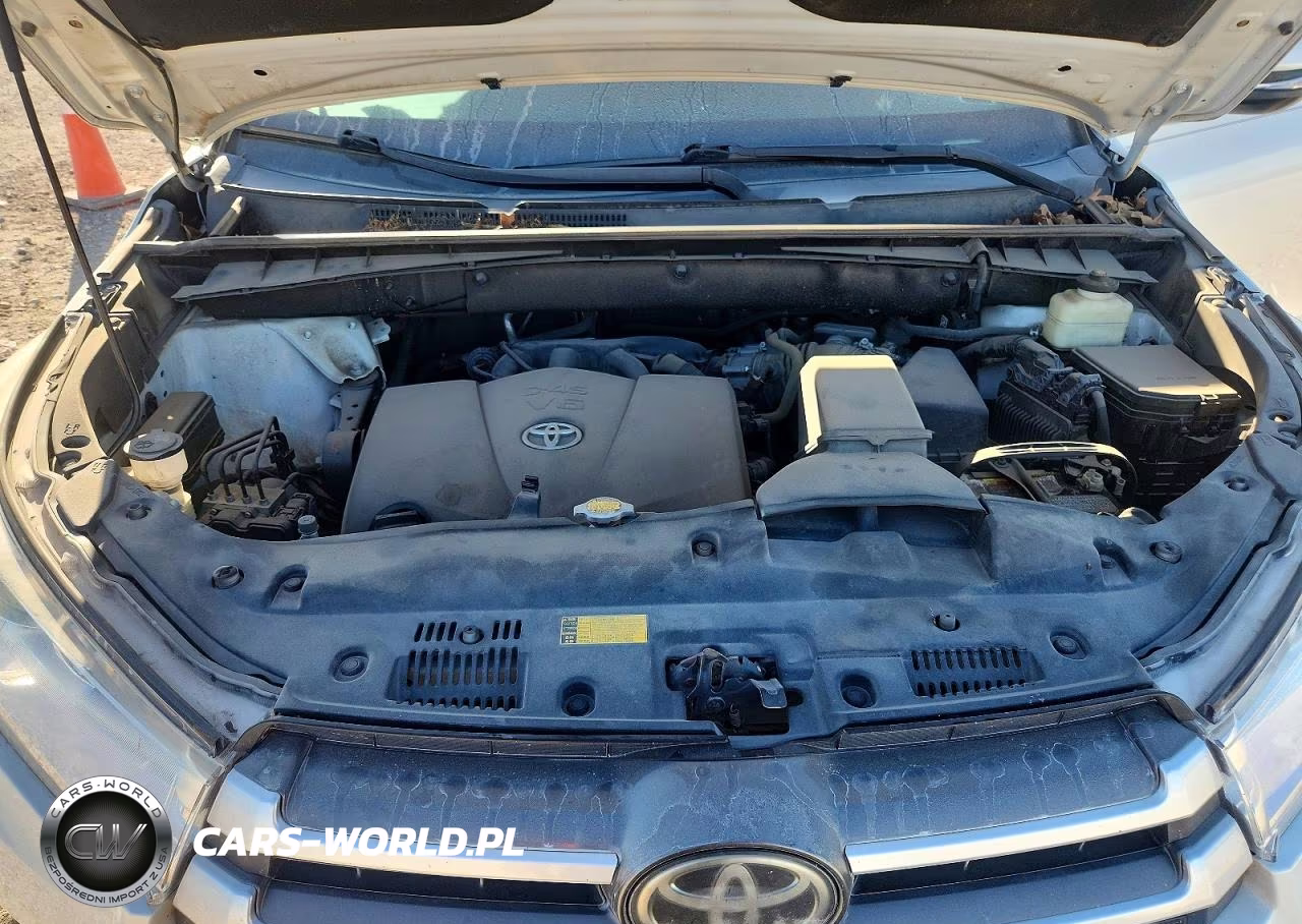 2017 Toyota Highlander Xle VIN:5TDKZRFH1HS515002 - 12