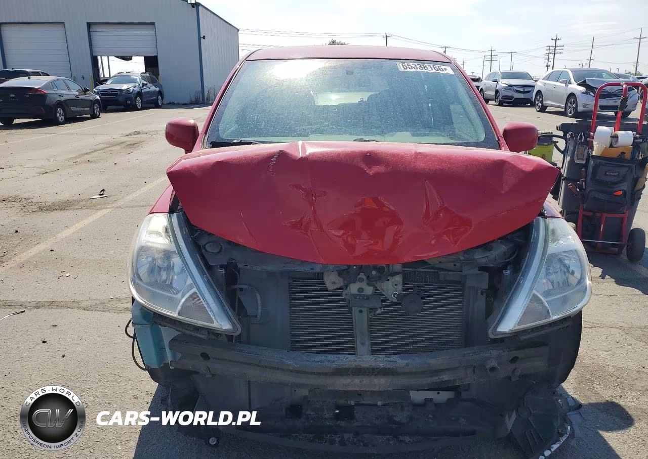 2010 Nissan Versa 1.8 S VIN:3N1BC1CP9AL423116 - 5