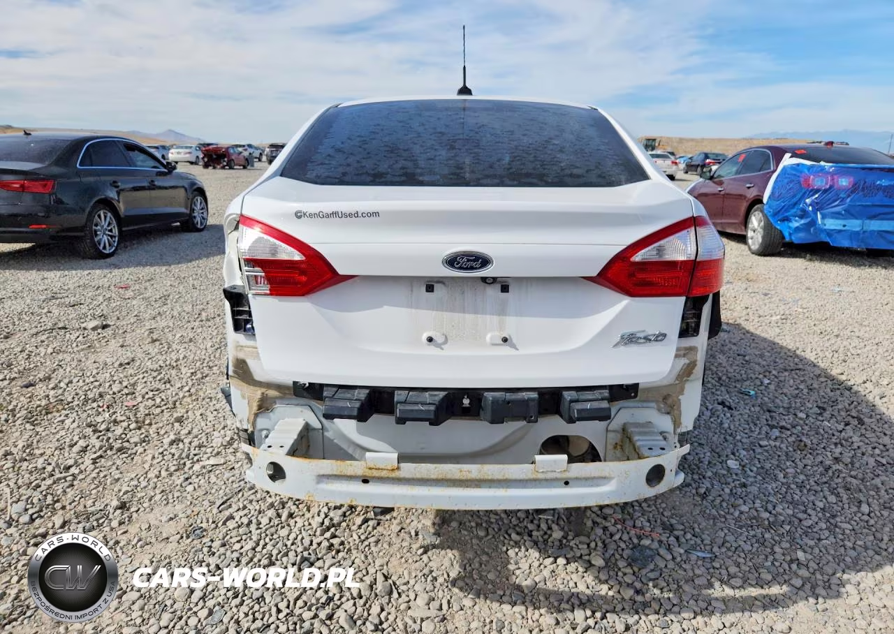 2018 Ford Fiesta S VIN:3FADP4AJ0JM126472 - 6
