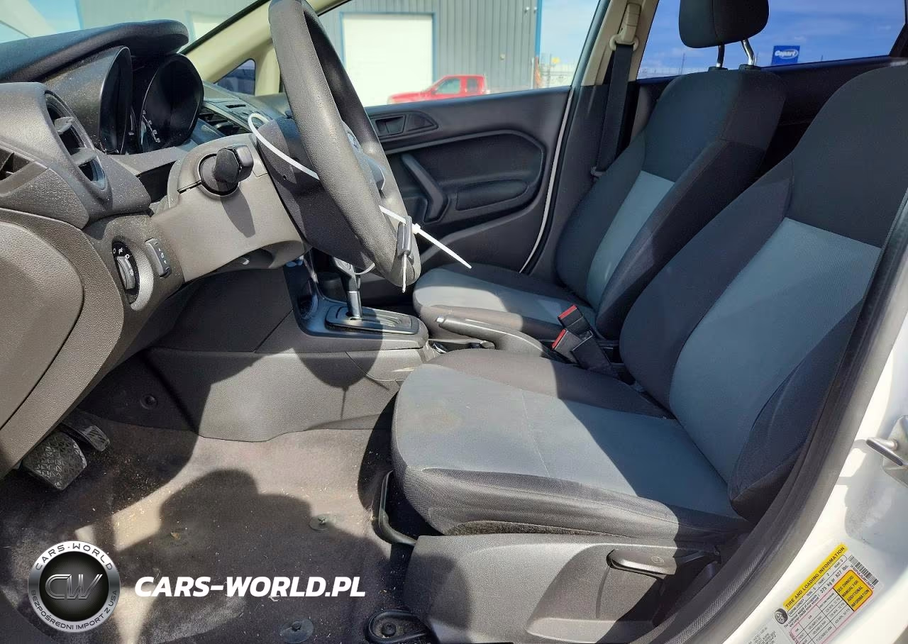 2018 Ford Fiesta S VIN:3FADP4AJ0JM126472 - 7