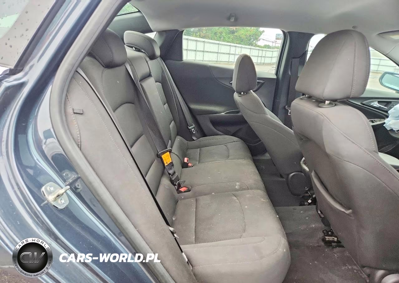 2019 Chevrolet Malibu Lt VIN:1G1ZD5ST2KF146246 - 10