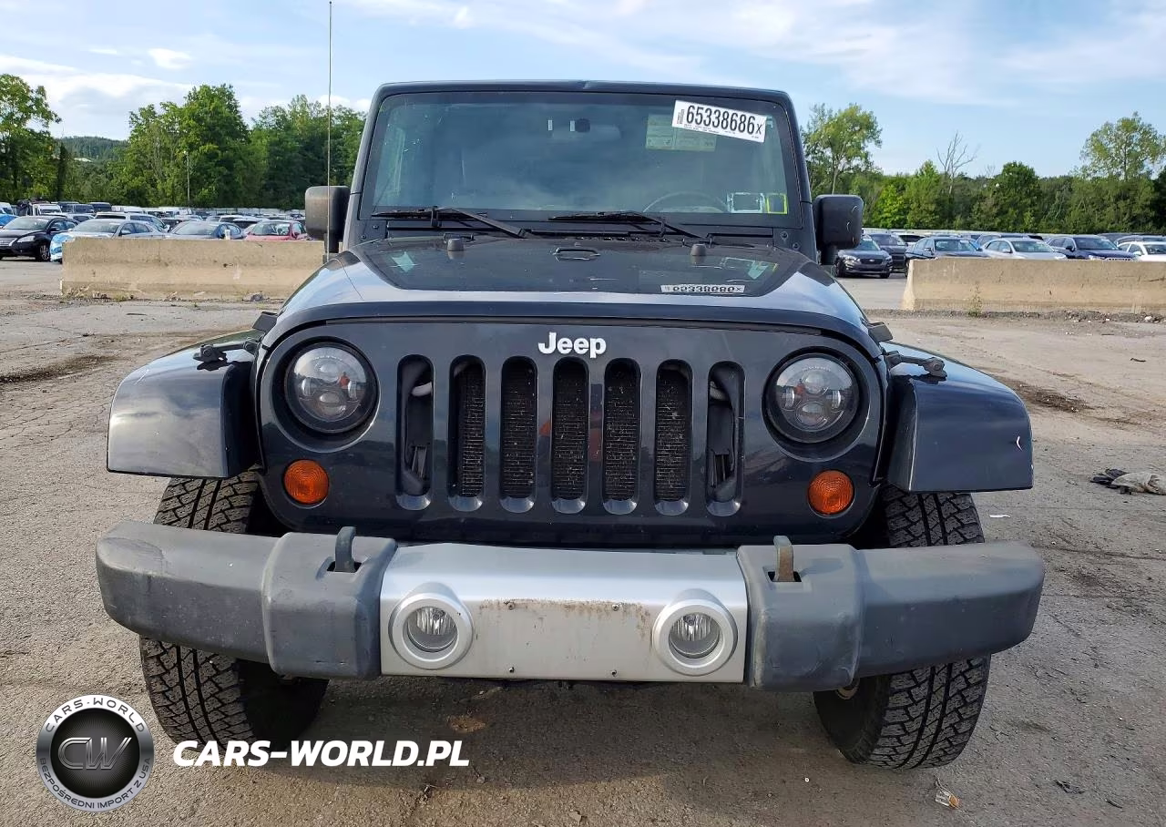 2008 Jeep Wrangler Sahara VIN:1J4FA54128L652405 - 5