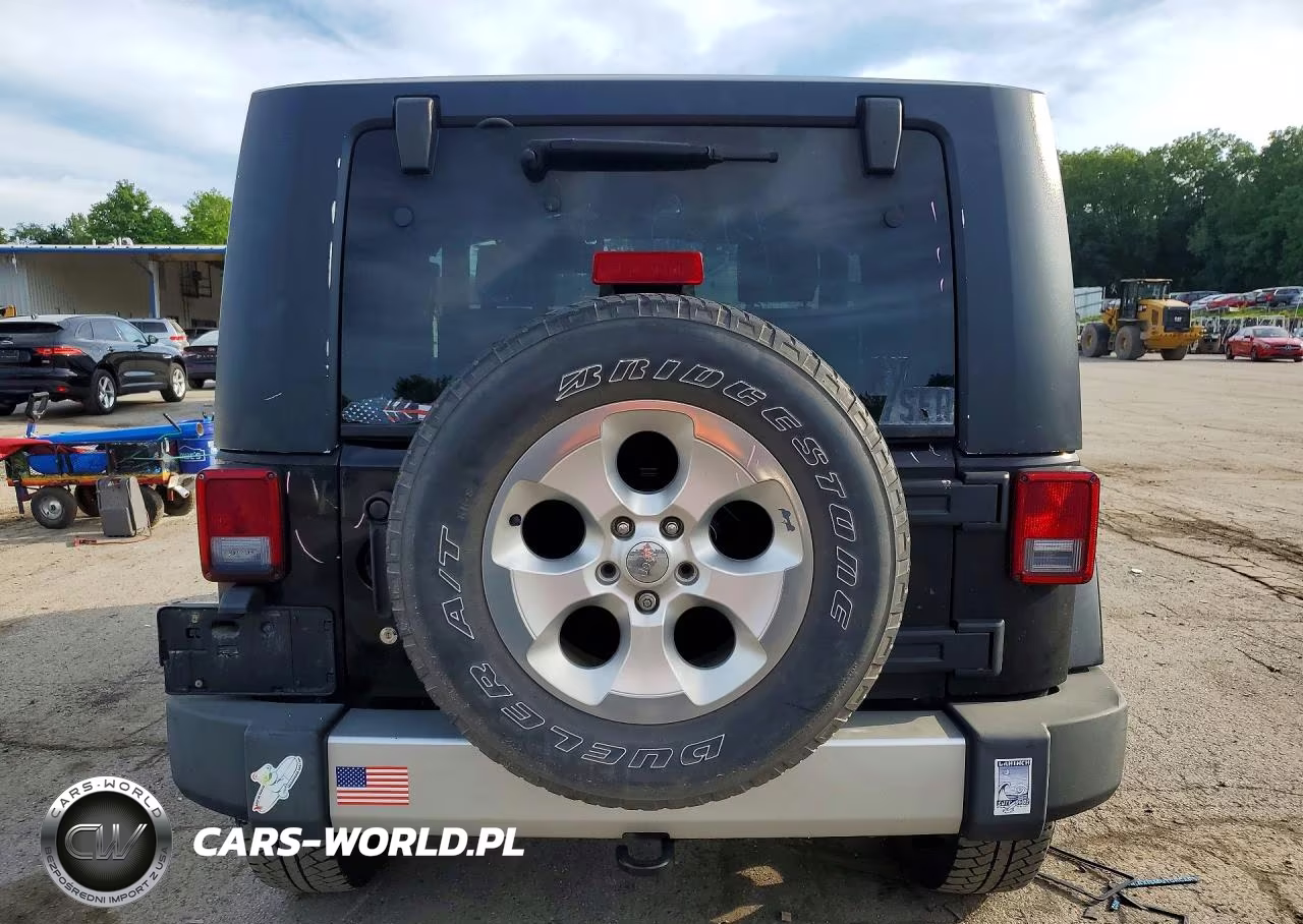 2008 Jeep Wrangler Sahara VIN:1J4FA54128L652405 - 6