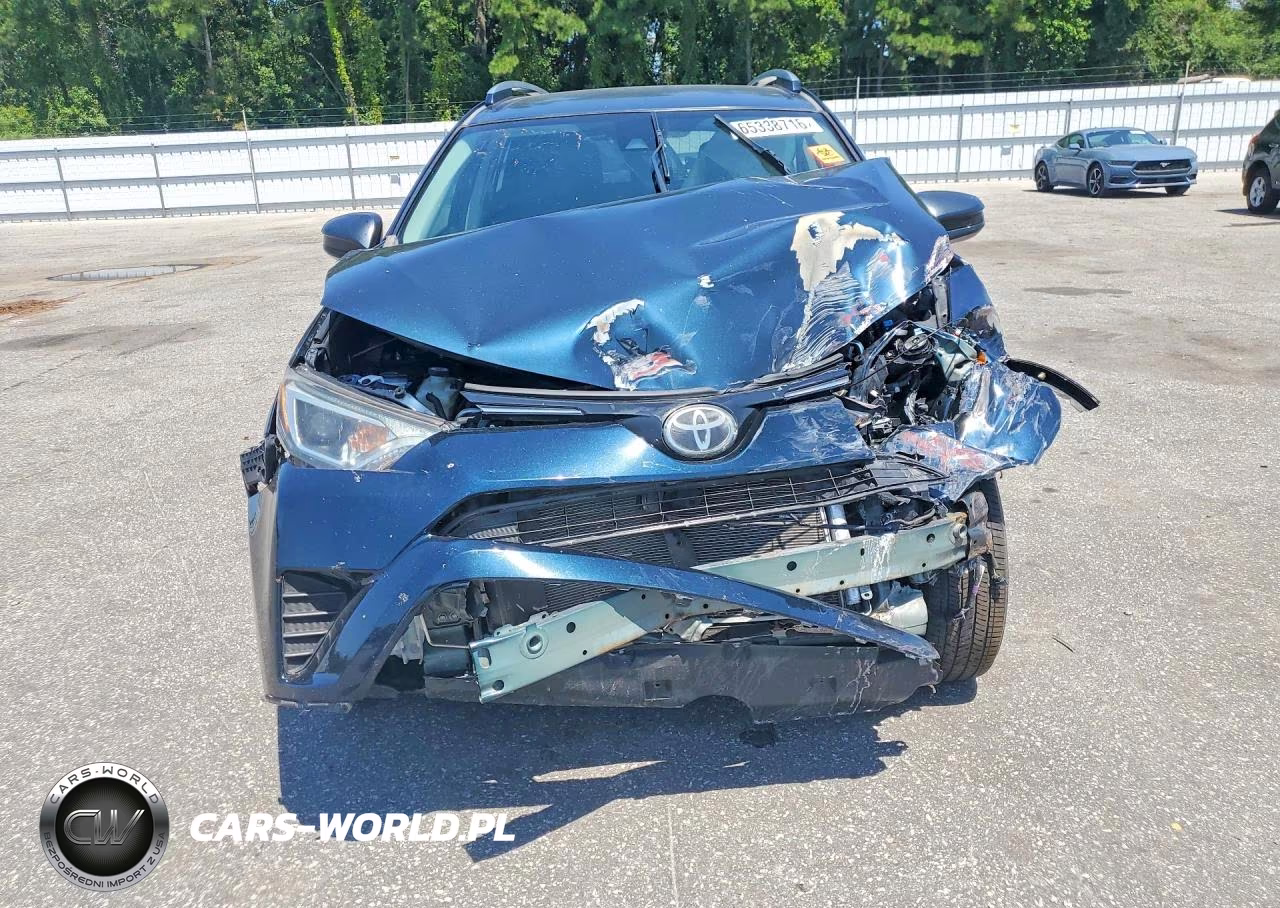 2017 Toyota Rav4 Le VIN:JTMZFREV9HJ719851 - 5