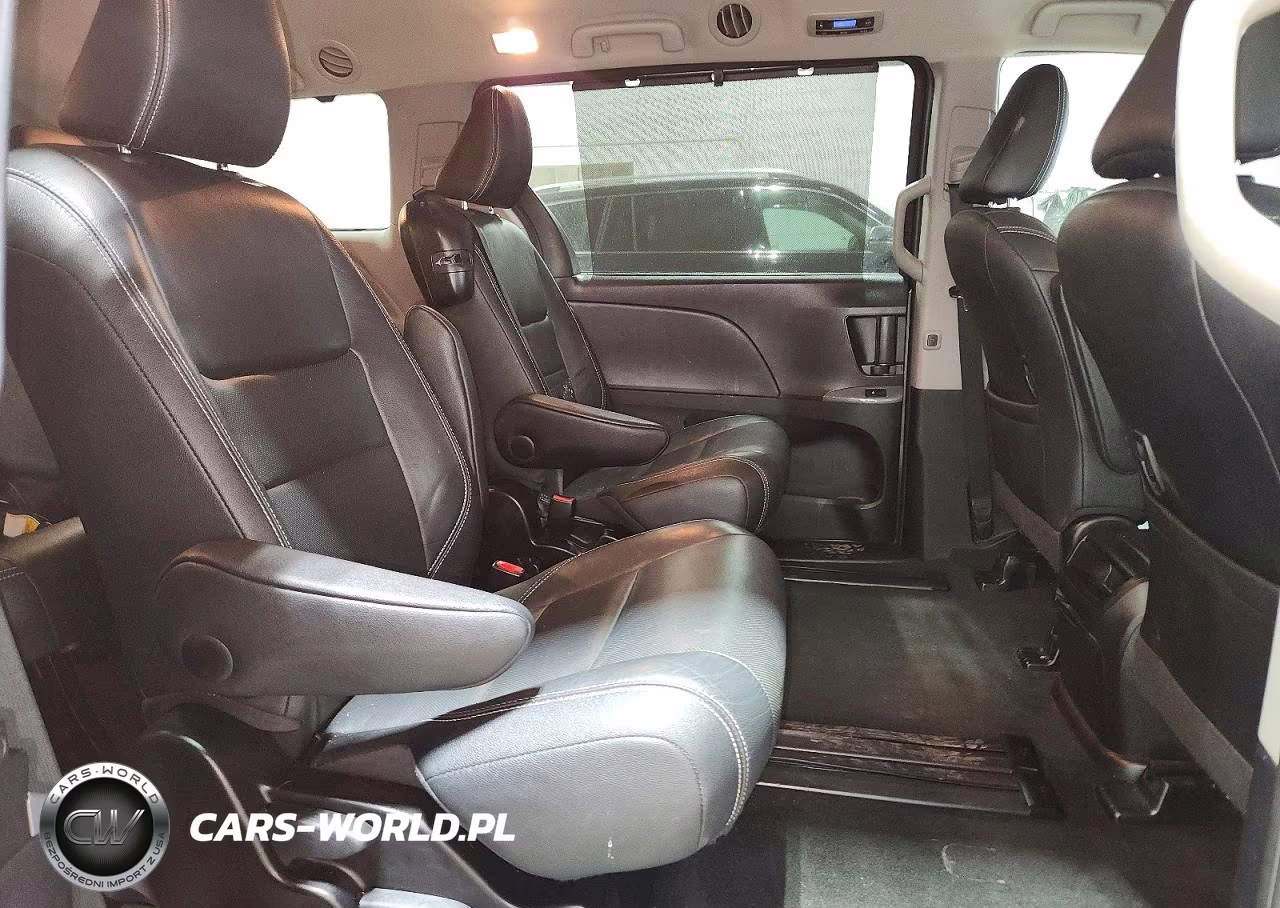 2015 Toyota Sienna Sport VIN:5TDXK3DC2FS608381 - 11