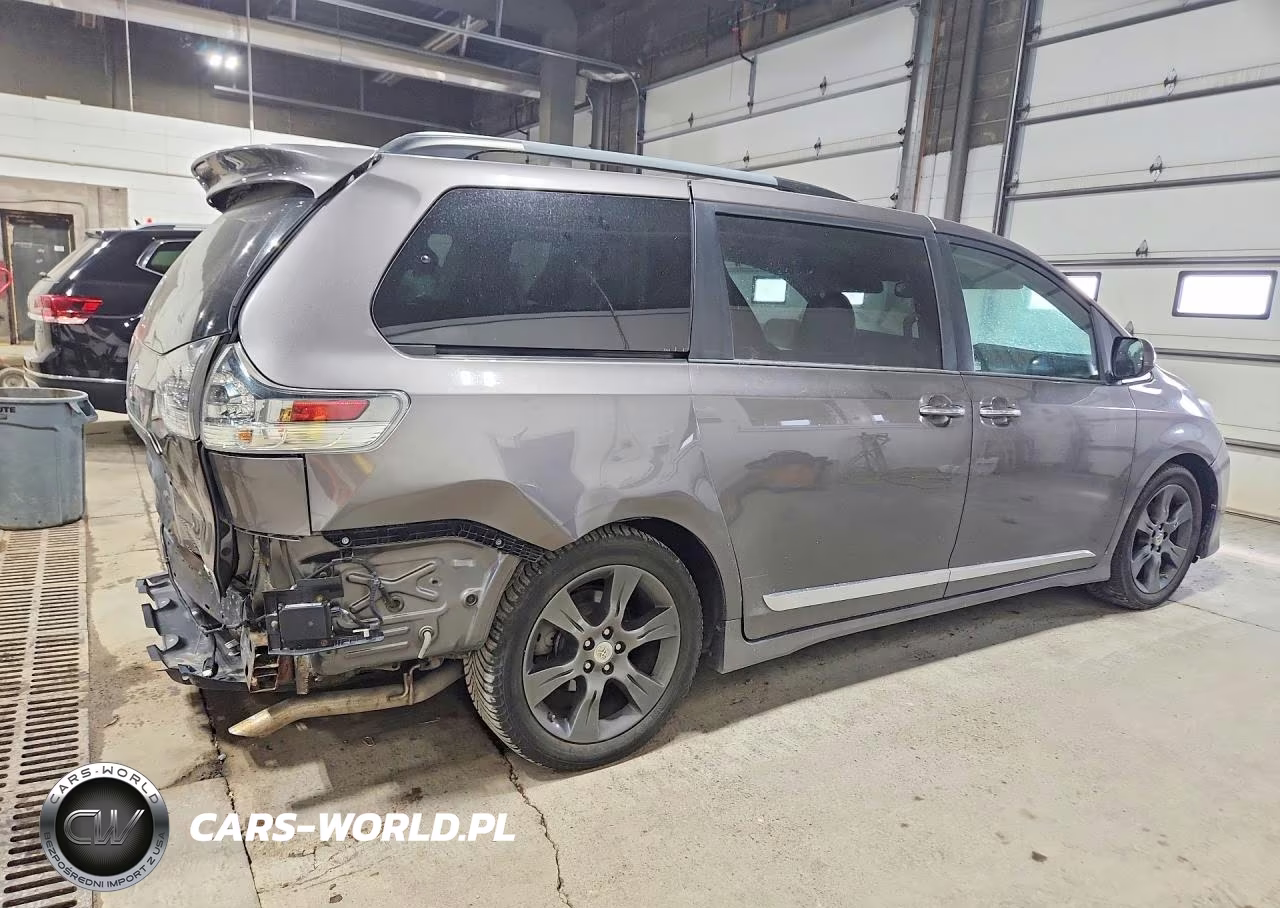2015 Toyota Sienna Sport VIN:5TDXK3DC2FS608381 - 3