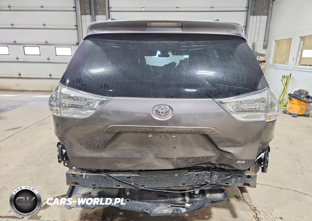 2015 Toyota Sienna Sport VIN:5TDXK3DC2FS608381 - 6