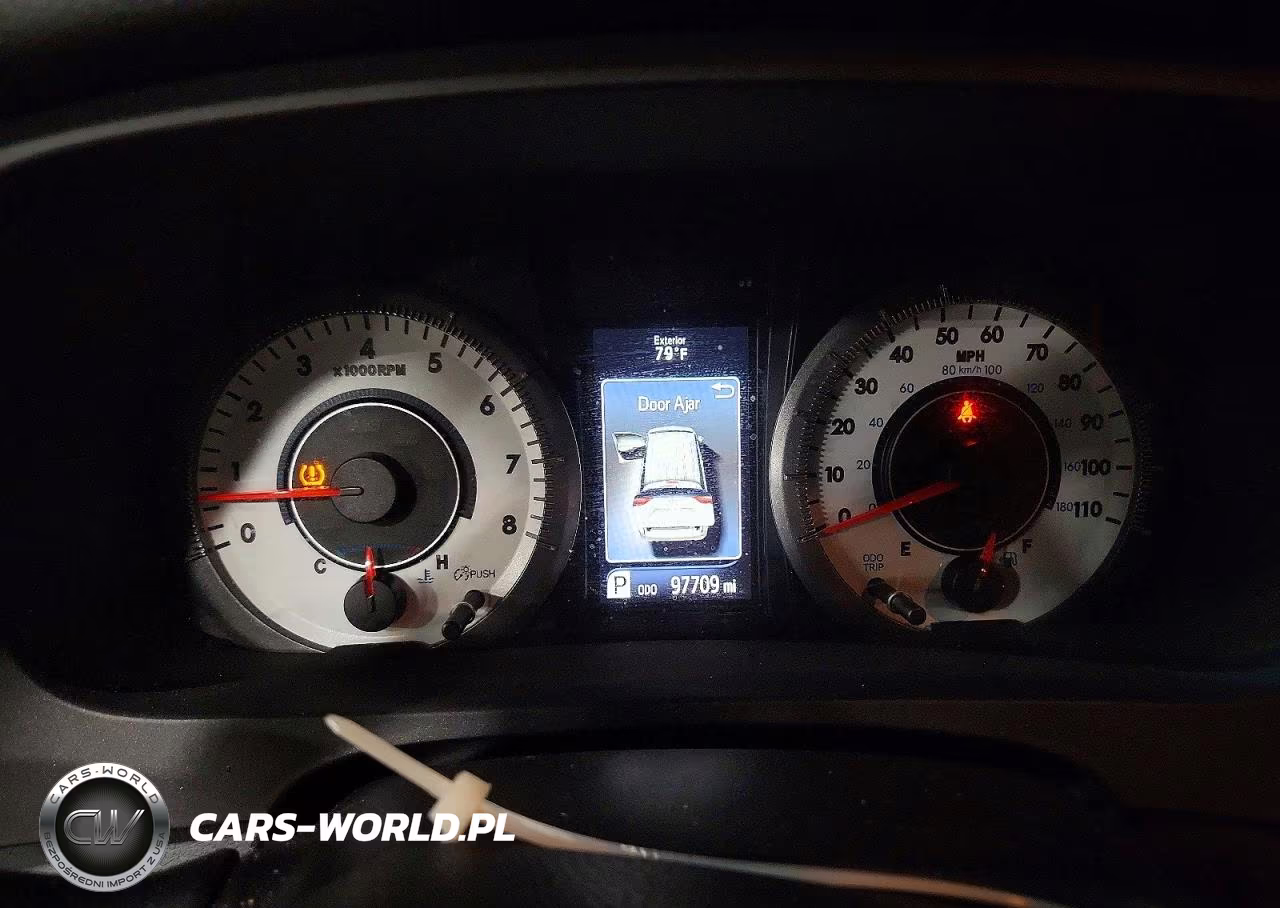 2015 Toyota Sienna Sport VIN:5TDXK3DC2FS608381 - 9