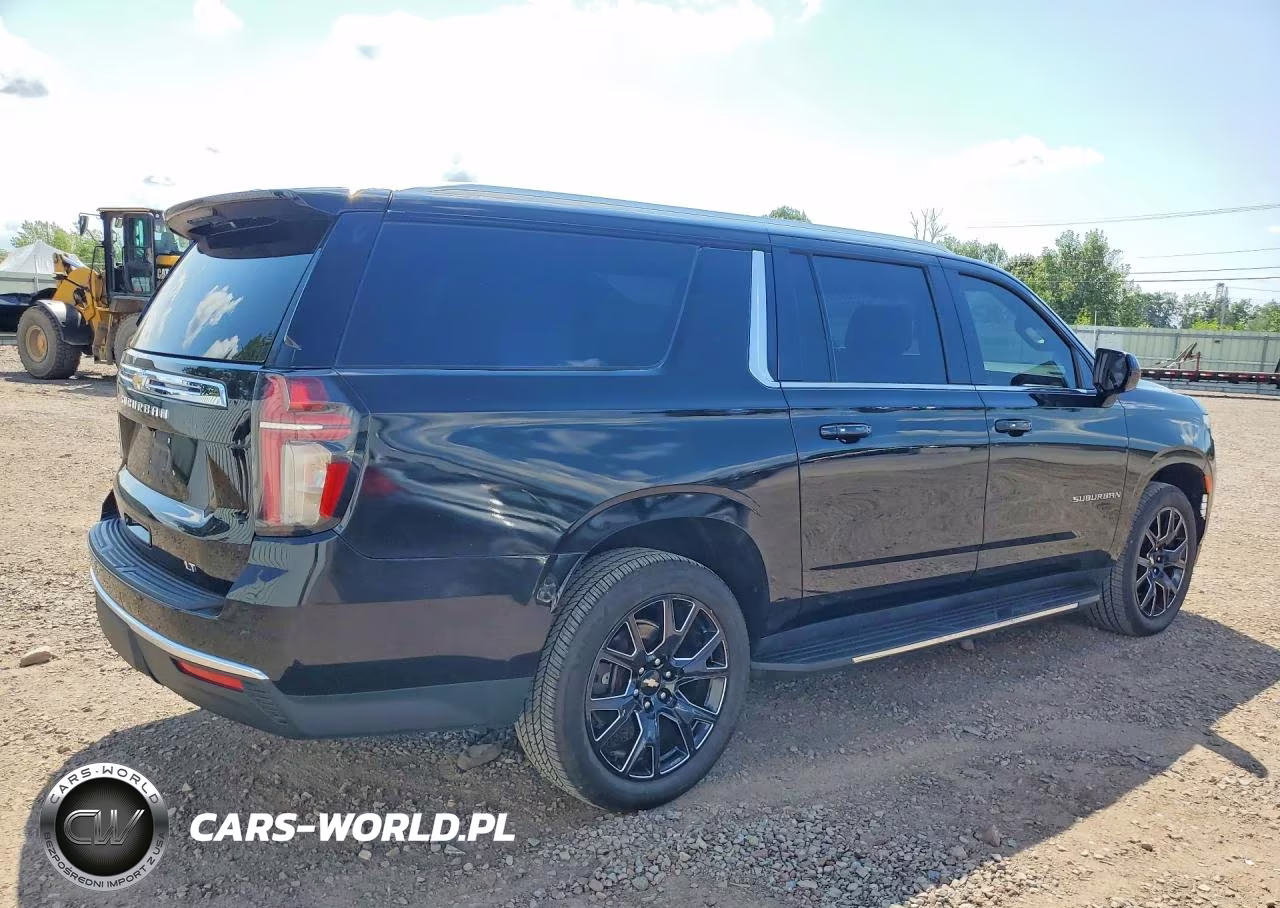 2022 Chevrolet Suburban 4Wd Lt VIN:1GNSKCKD3NR242957 - 3