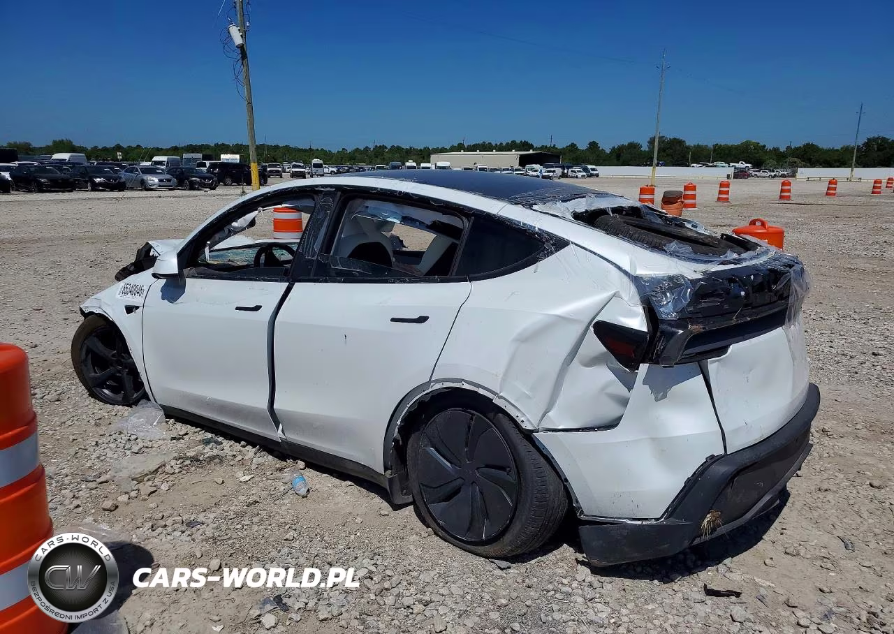 2026 Tesla Model Y VIN:7SAYGDED8TA450728 - 2