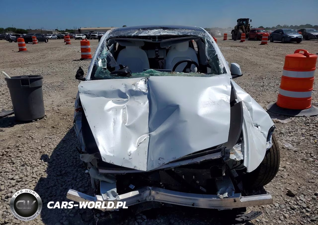 2026 Tesla Model Y VIN:7SAYGDED8TA450728 - 5