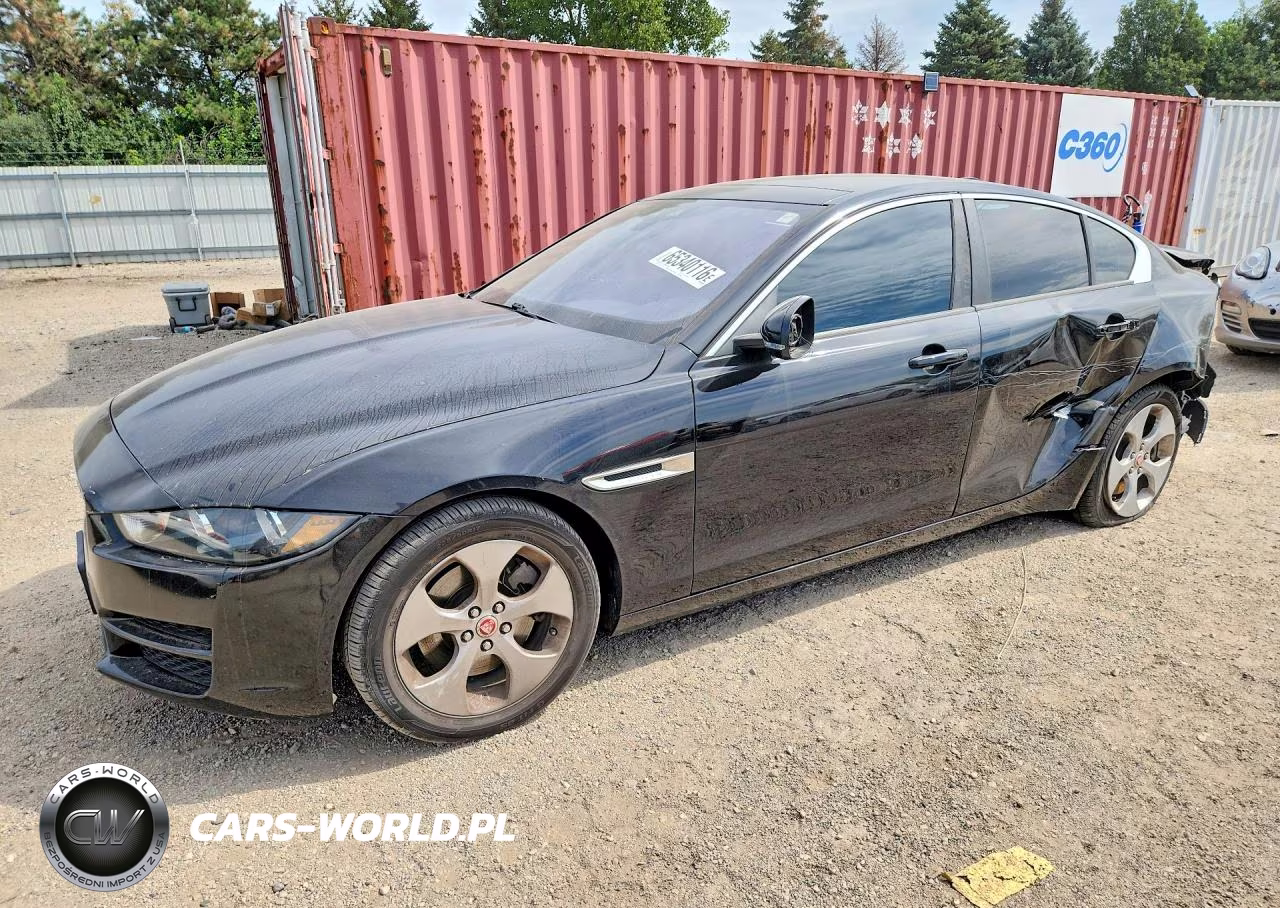 2017 Jaguar Xe – zdjęcie 1 z 12
