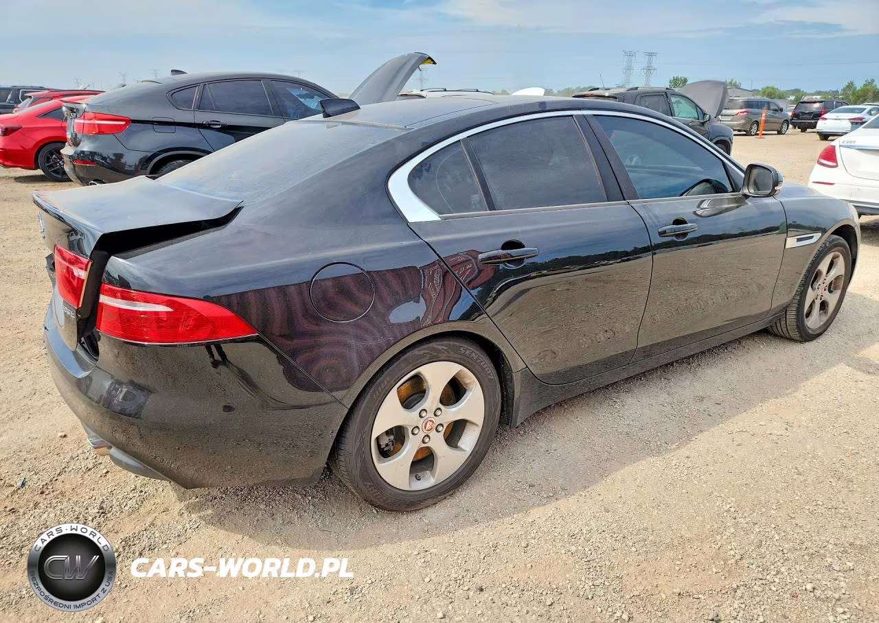 2017 Jaguar Xe VIN:SAJAR4BG2HA975280 - 3