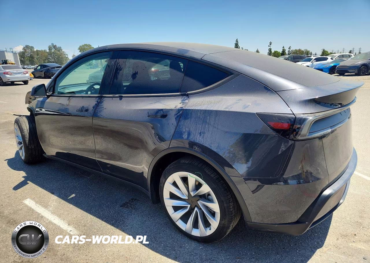 2026 Tesla Model Y VIN:7SAYGDEE7TF375497 - 2