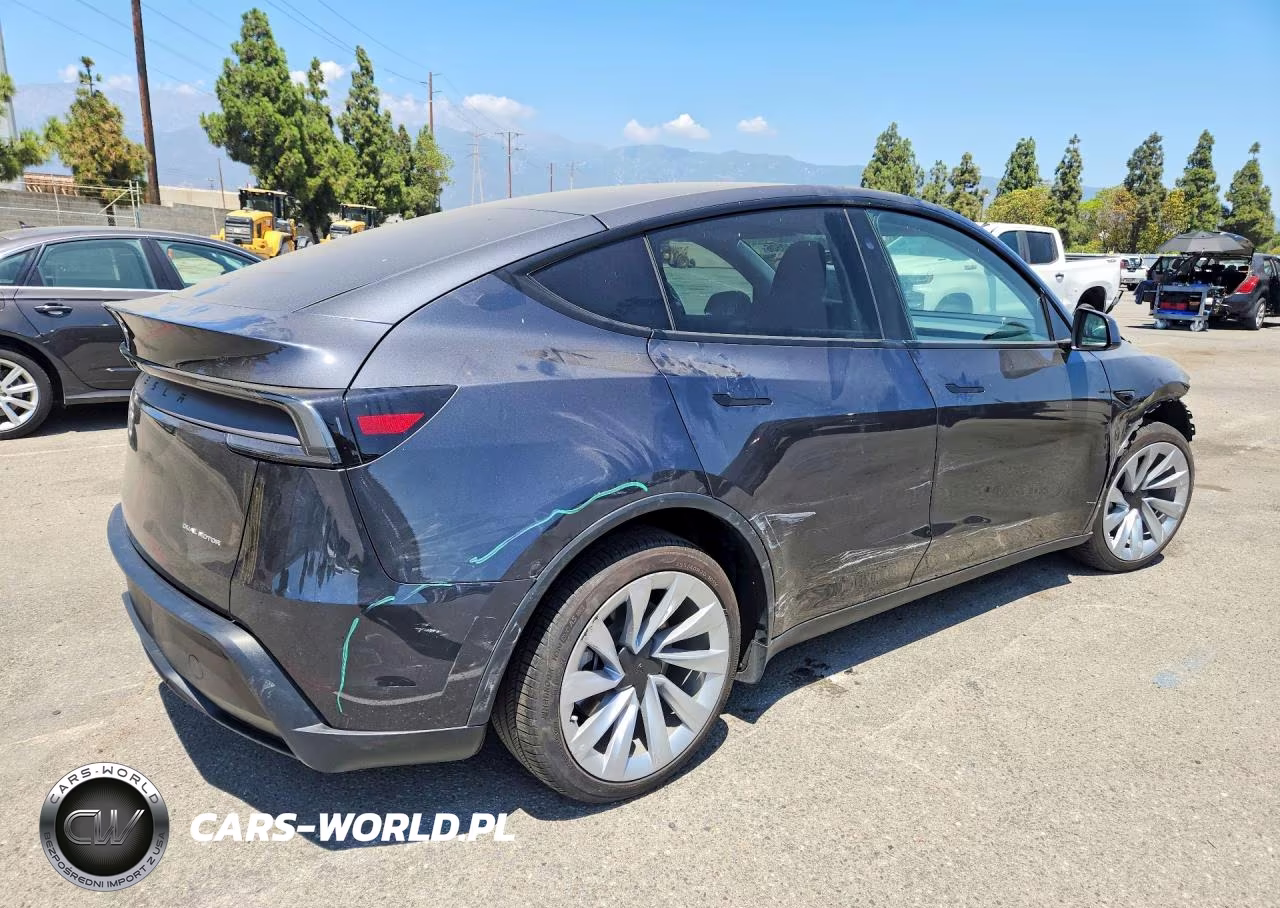 2026 Tesla Model Y VIN:7SAYGDEE7TF375497 - 3