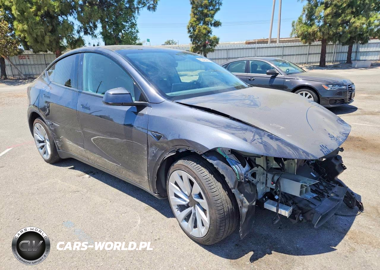 2026 Tesla Model Y VIN:7SAYGDEE7TF375497 - 4