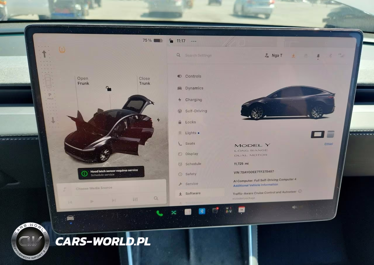 2026 Tesla Model Y VIN:7SAYGDEE7TF375497 - 9