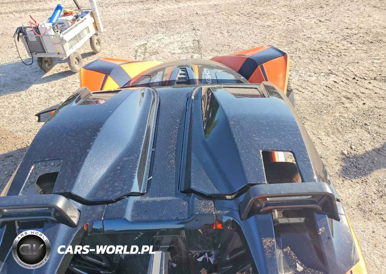2017 Polaris Slingshot Slr VIN:57XAARFA1H8120884 - 6