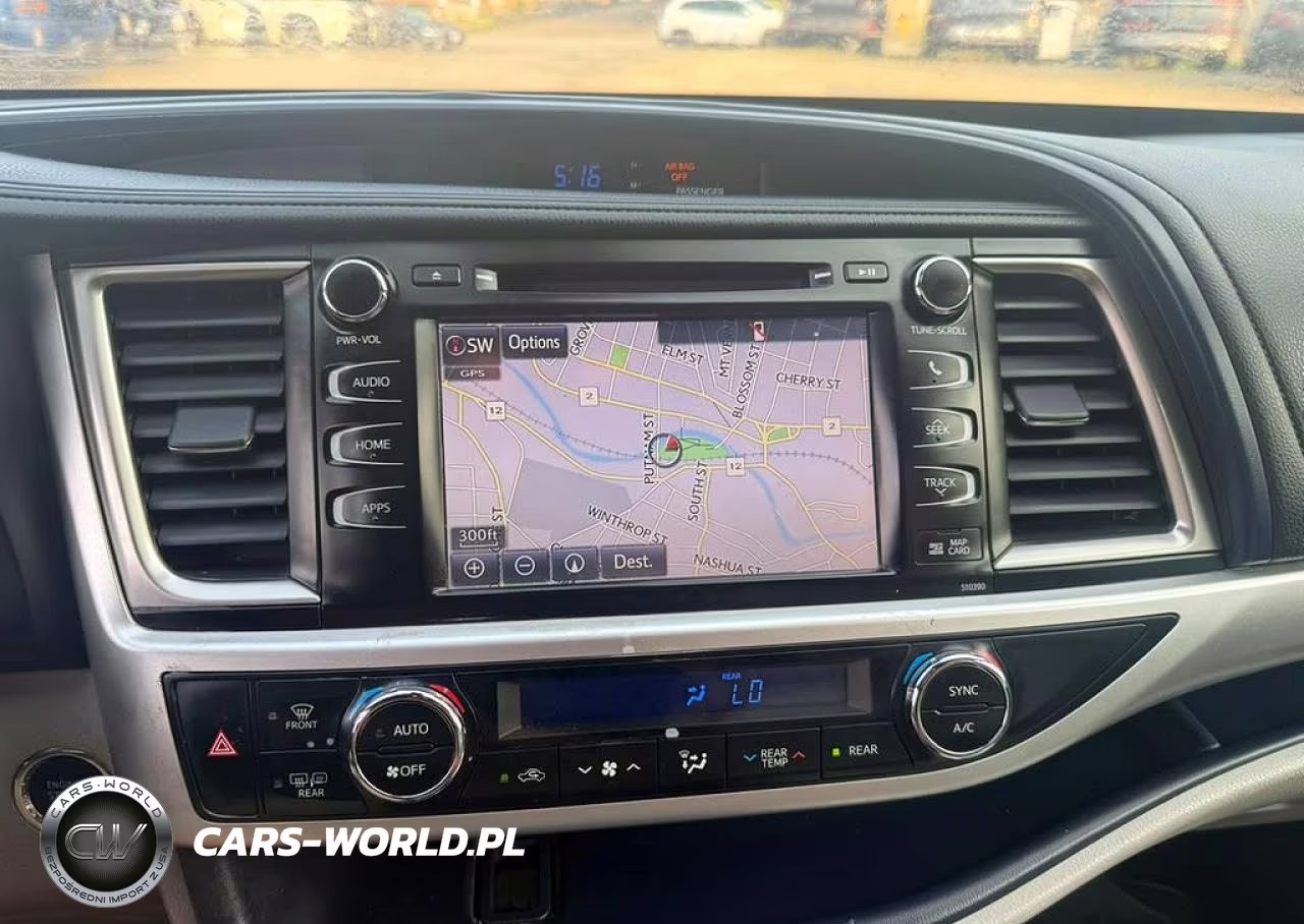 2019 Toyota Highlander Xle VIN:5TDJZRFH2KS968824 - 10