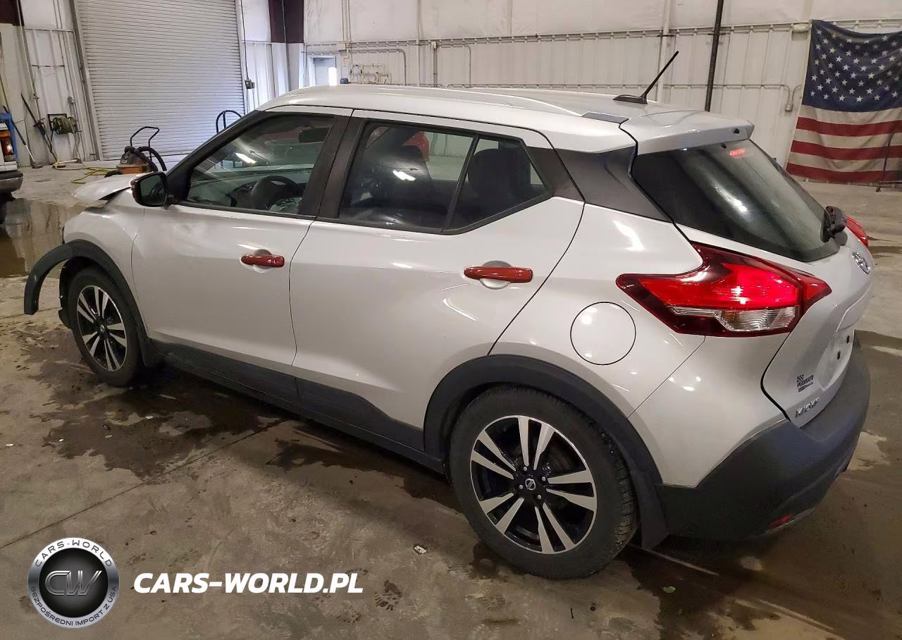 2018 Nissan Kicks Sv VIN:3N1CP5CU0JL497224 - 2