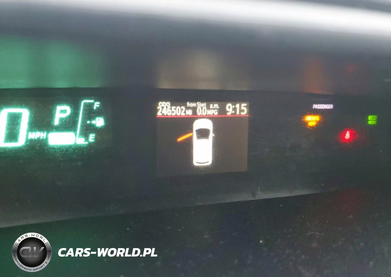 2012 Toyota Prius C One VIN:JTDKDTB39C1008862 - 9