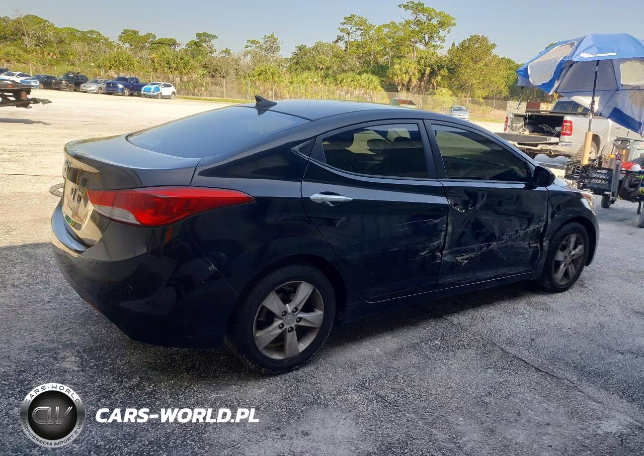 2011 Hyundai Elantra Gls VIN:KMHDH4AE4BU132424 - 3