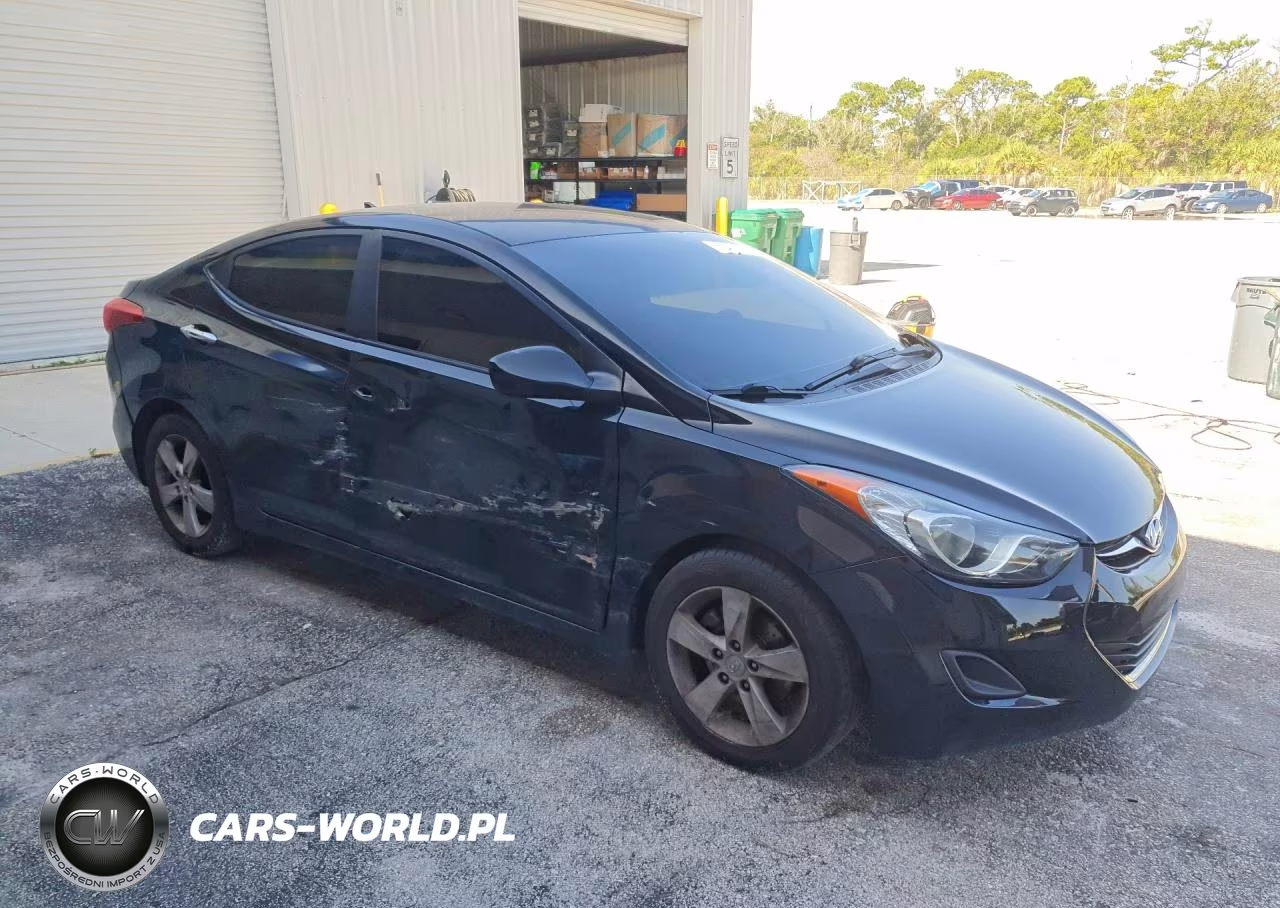 2011 Hyundai Elantra Gls VIN:KMHDH4AE4BU132424 - 4