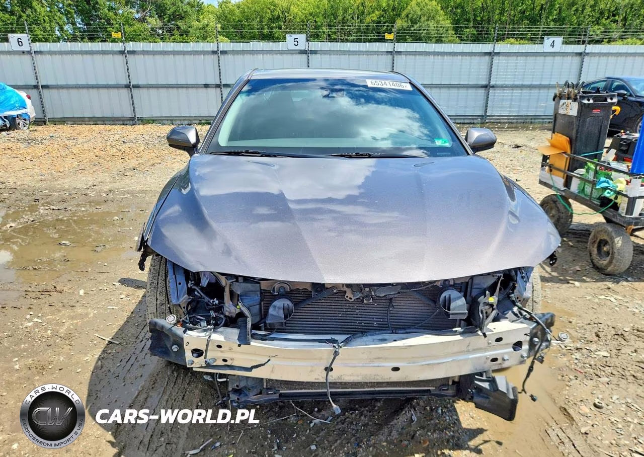 2019 Toyota Camry Le VIN:4T1B11HK5KU196672 - 5