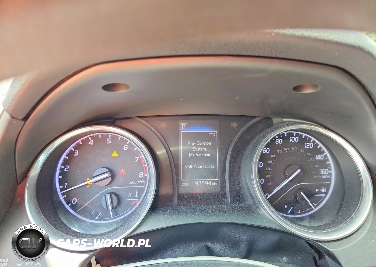 2019 Toyota Camry Le VIN:4T1B11HK5KU196672 - 9