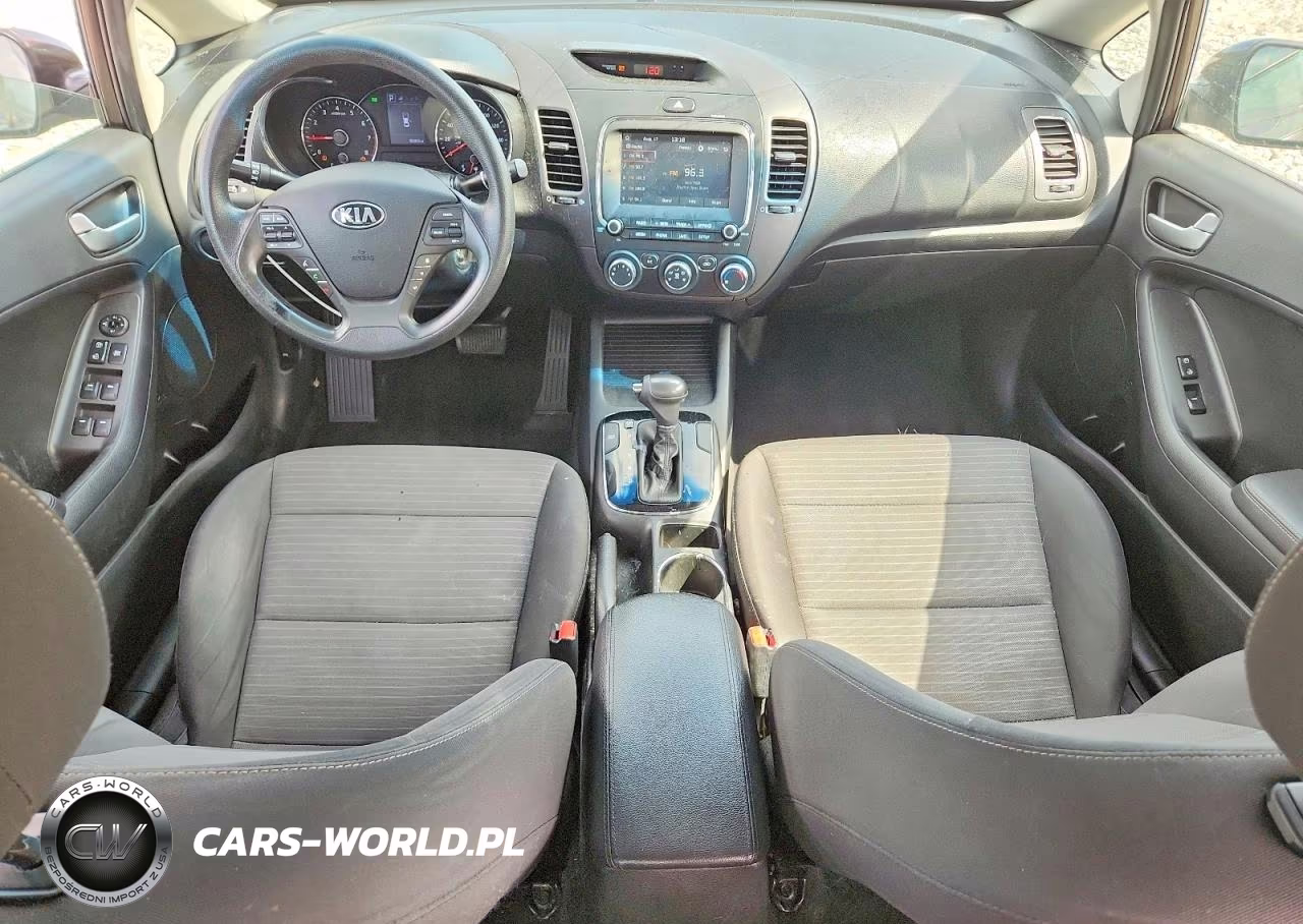 2018 Kia Forte Lx VIN:3KPFL4A74JE226037 - 8