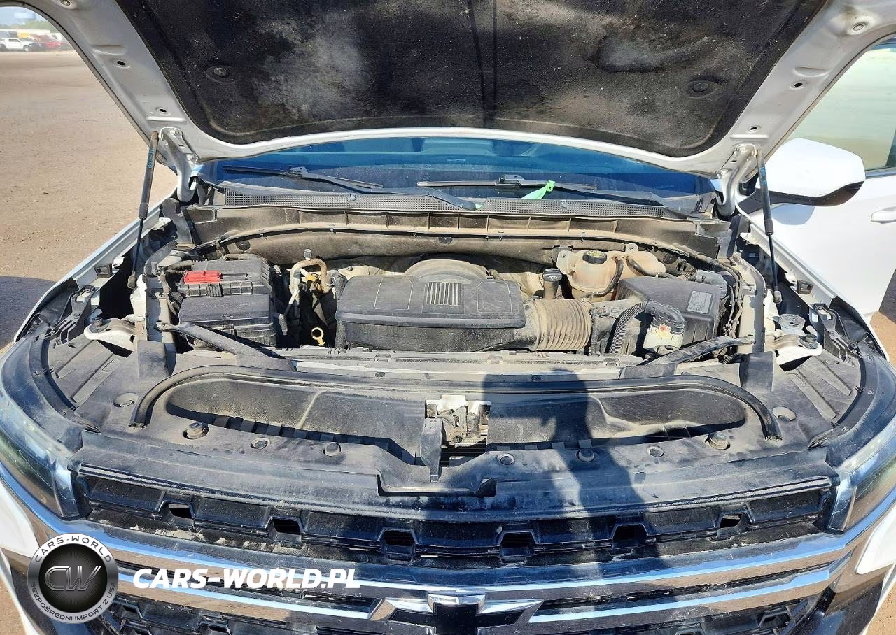 2021 Chevrolet Tahoe C1500 VIN:1GBSCLED2MR296285 - 12
