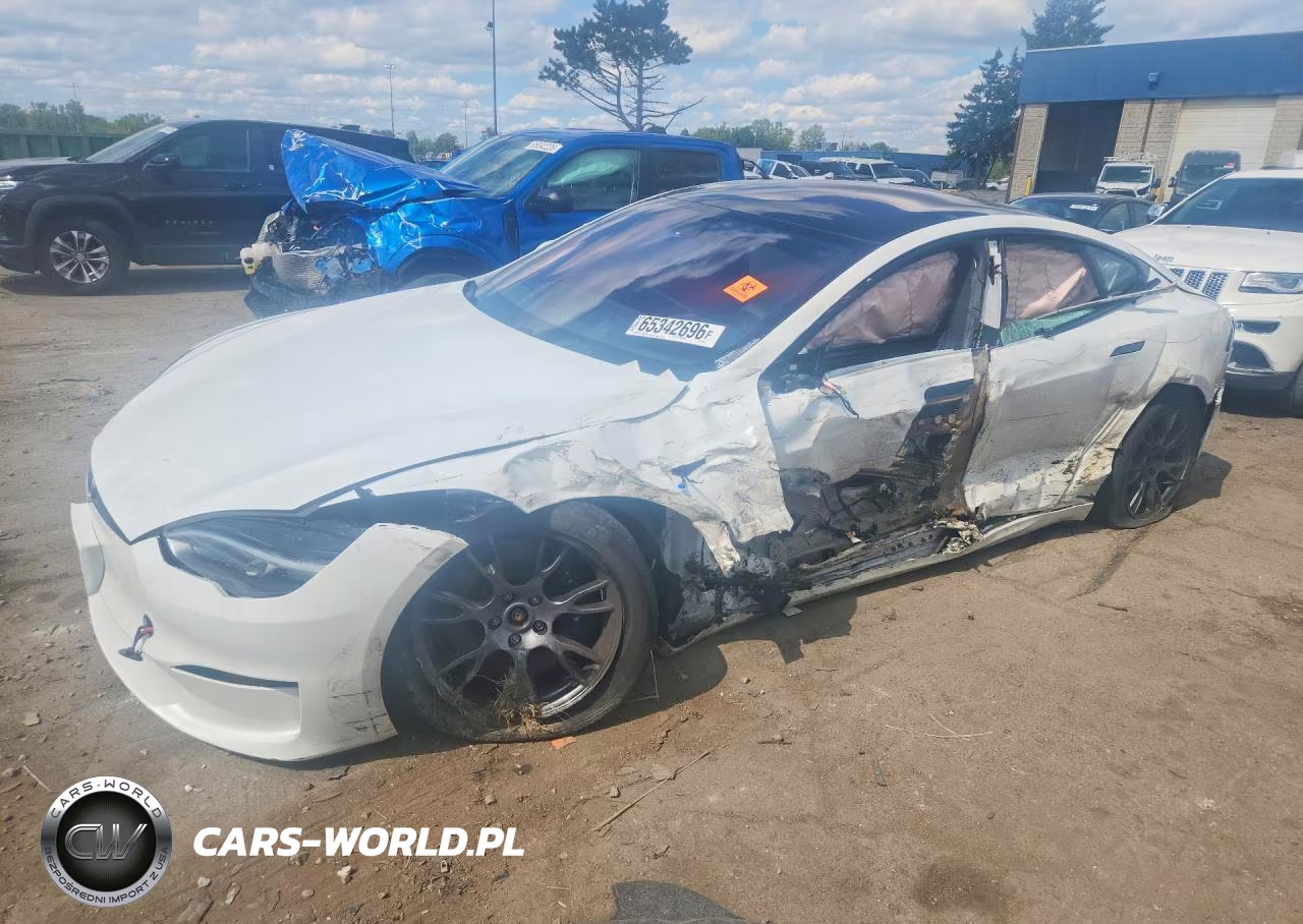 2023 Tesla Model S VIN:5YJSA1E56PF512275 - 1