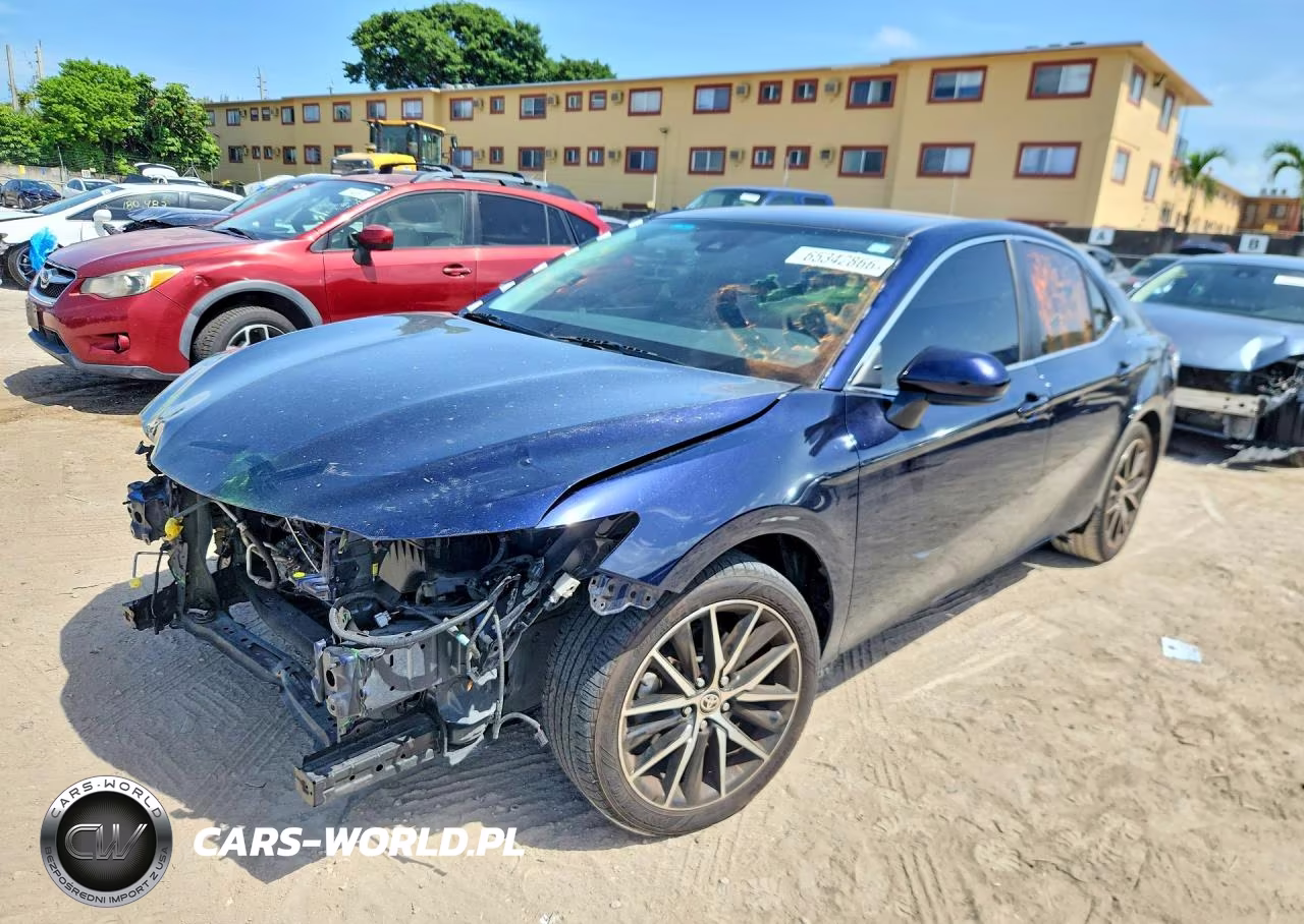 2021 Toyota Camry Se – zdjęcie 1 z 13