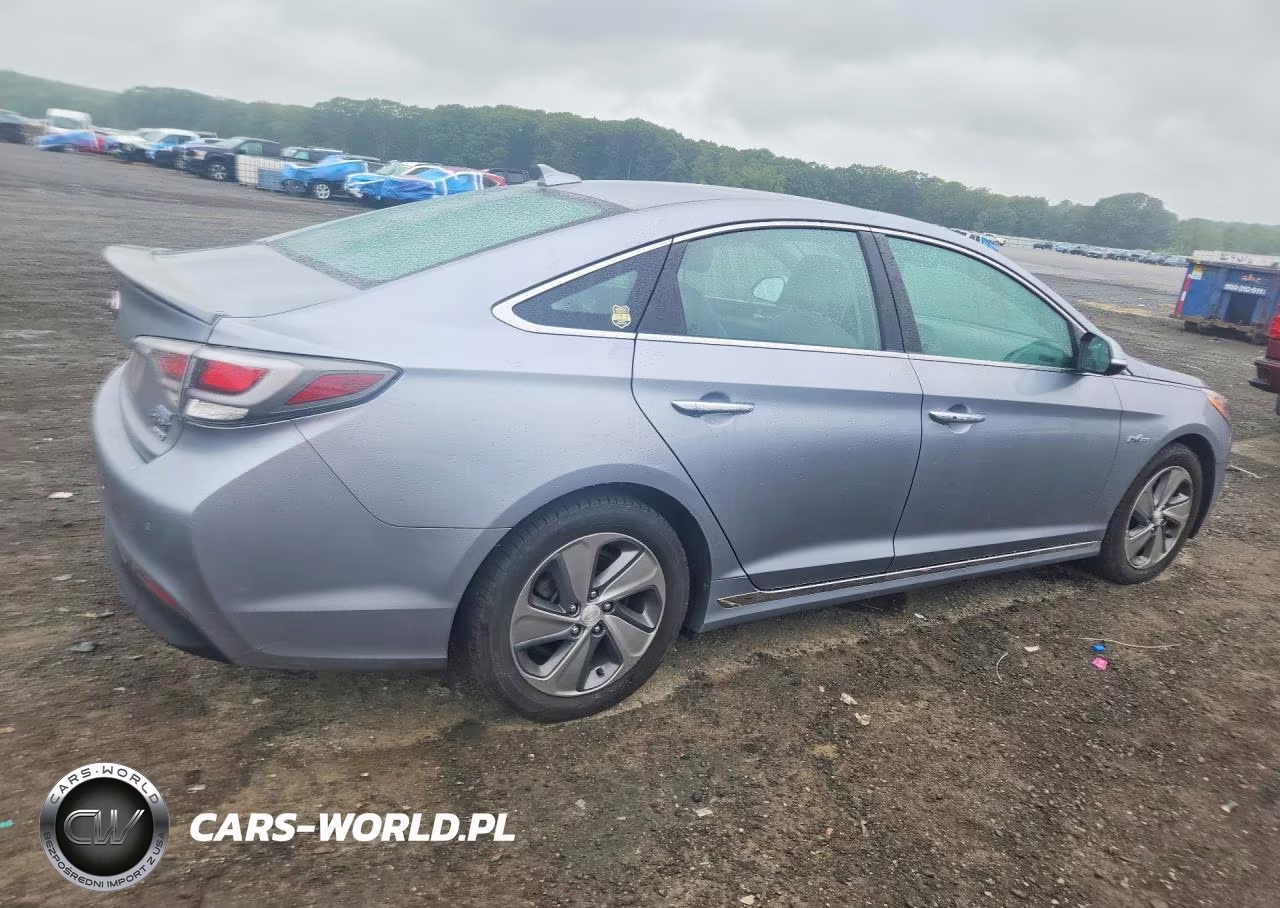 2016 Hyundai Sonata Plug-In Hybrid Limited VIN:KMHE54L28GA026356 - 3