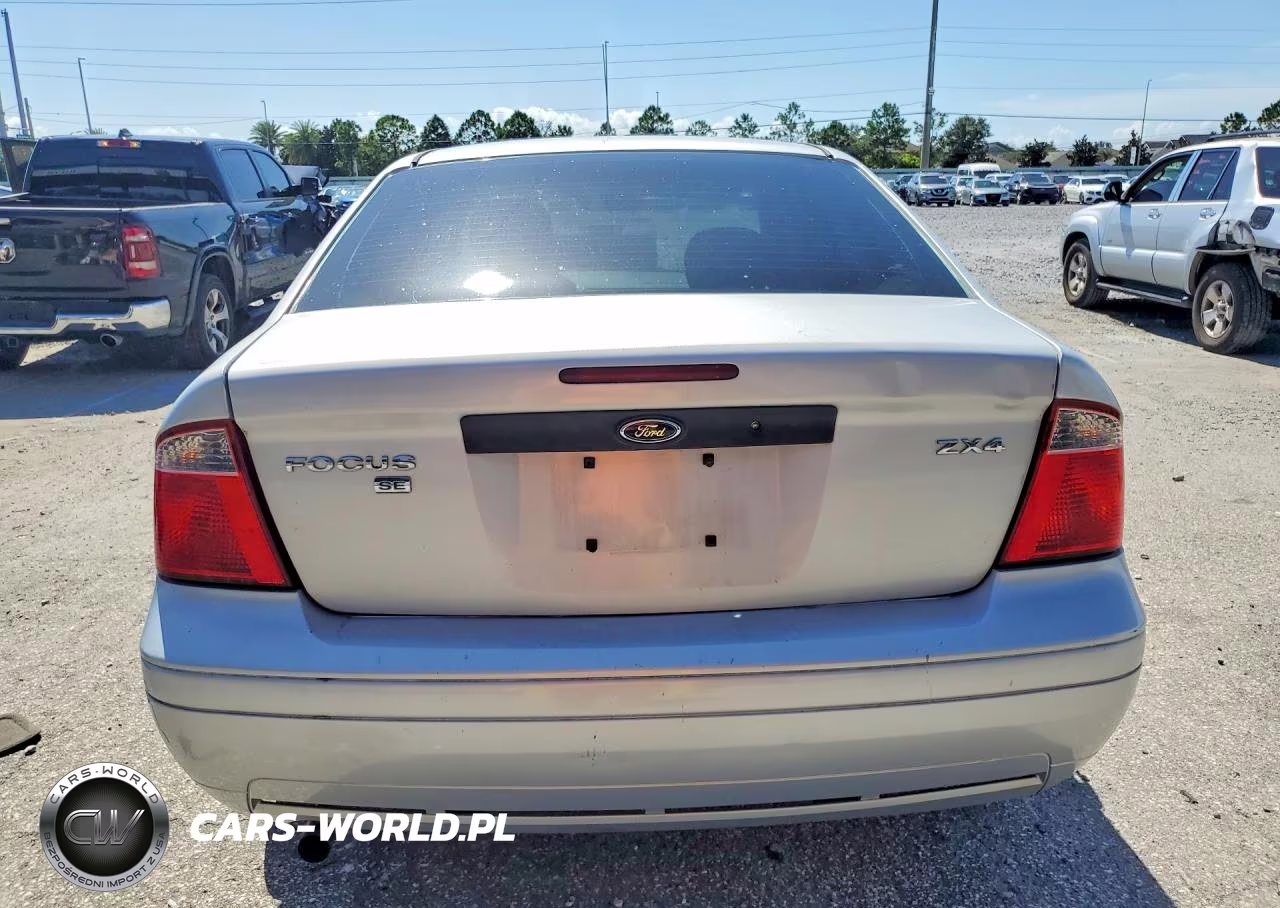 2005 Ford Focus Zx4 VIN:1FAFP34N05W256291 - 6