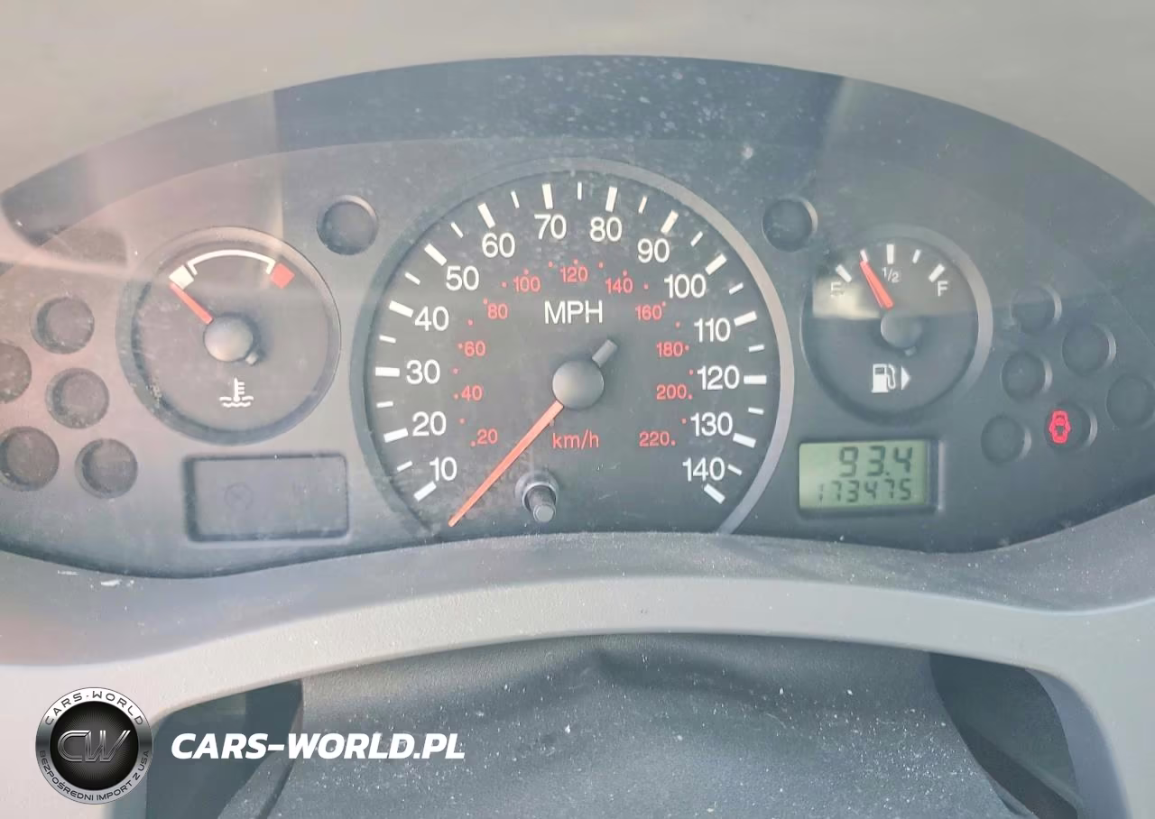 2005 Ford Focus Zx4 VIN:1FAFP34N05W256291 - 9