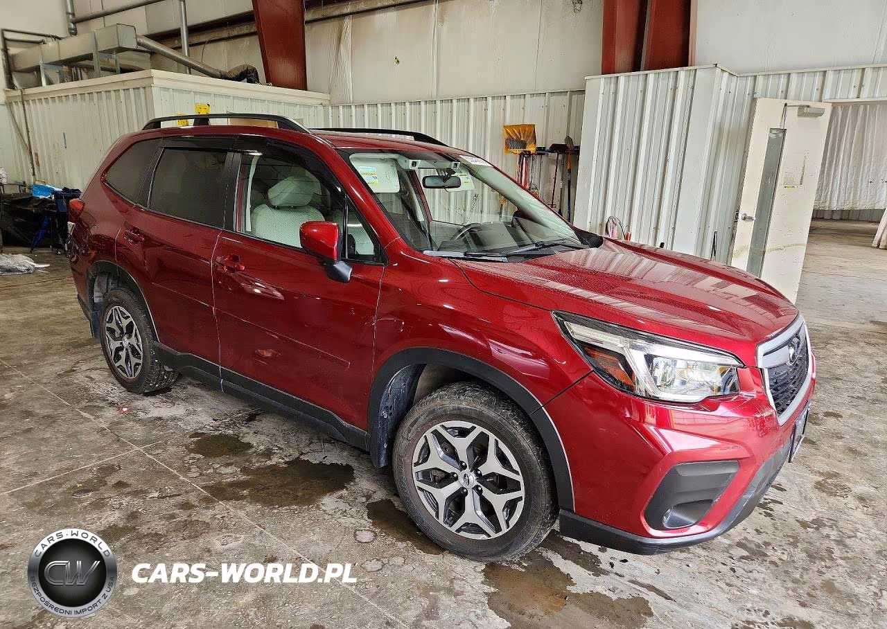 2019 Subaru Forester Premium VIN:JF2SKAGC4KH555550 - 4