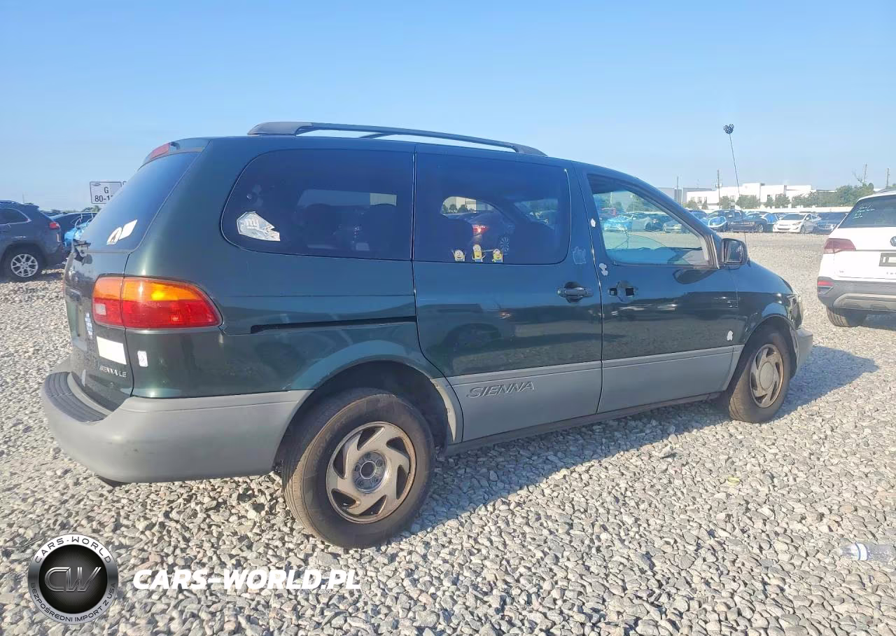 1999 Toyota Sienna Le VIN:4T3ZF13C8XU164281 - 3