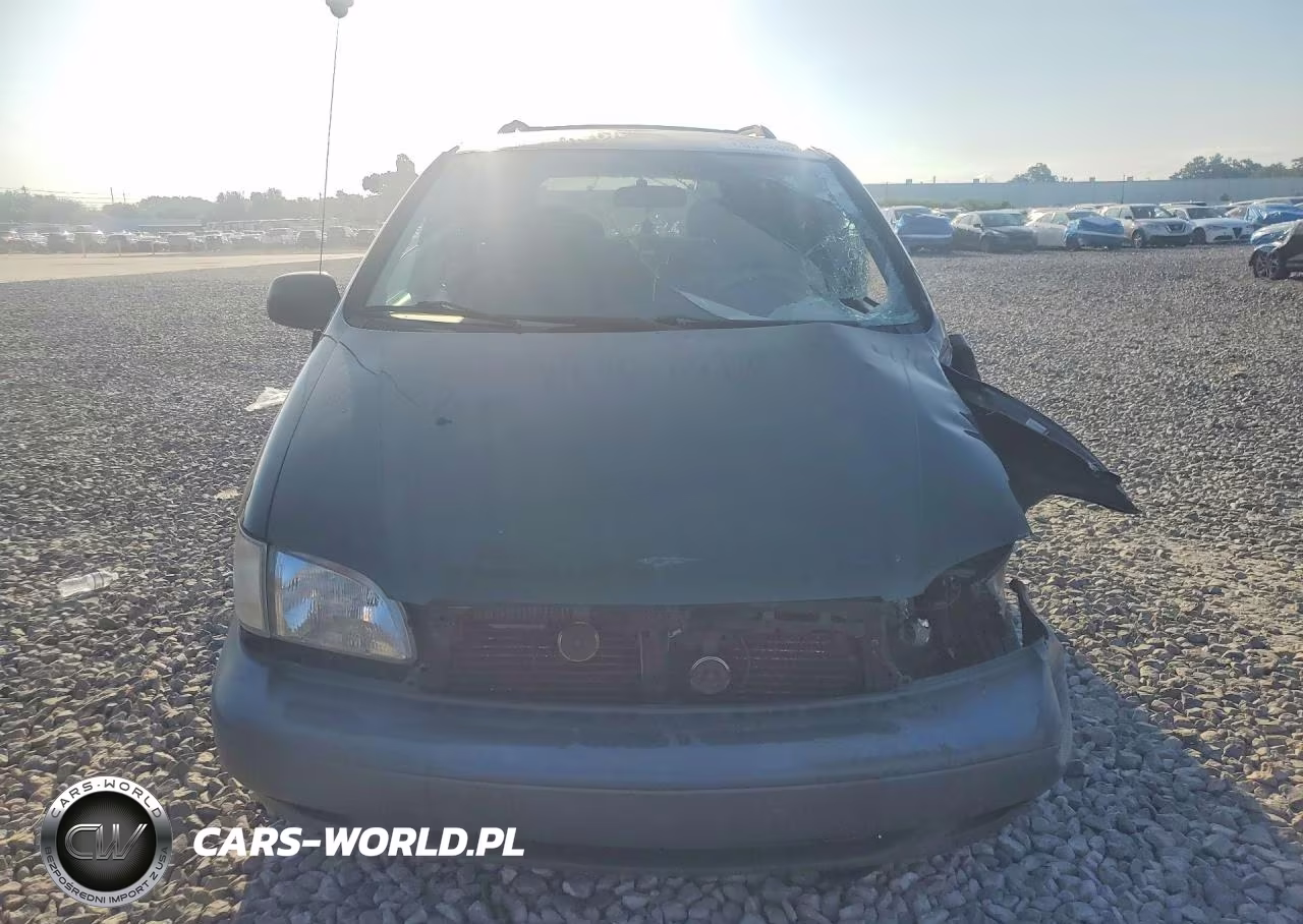 1999 Toyota Sienna Le VIN:4T3ZF13C8XU164281 - 5