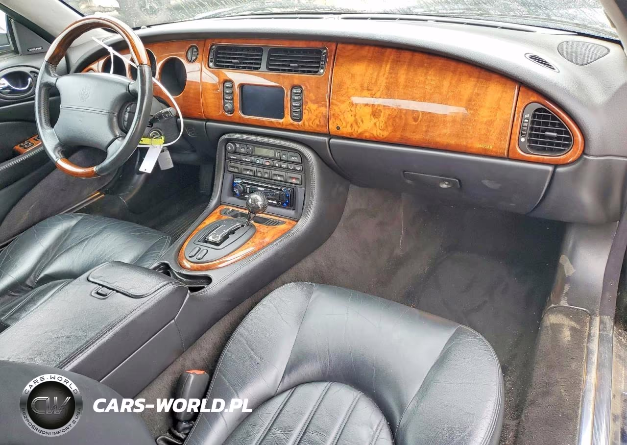 2002 JAGUAR XK8  VIN:SAJDA42C72NA23041 - 8