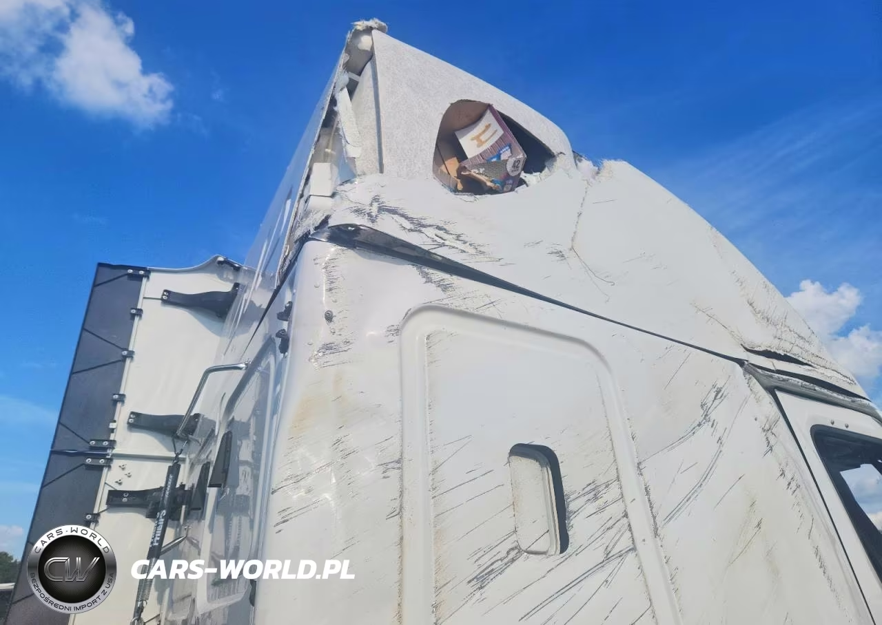 2023 Freightliner Cascadia 126" Sleeper Cab Semi Truck VIN:1FUJHHDR2PLUE0500 - 12