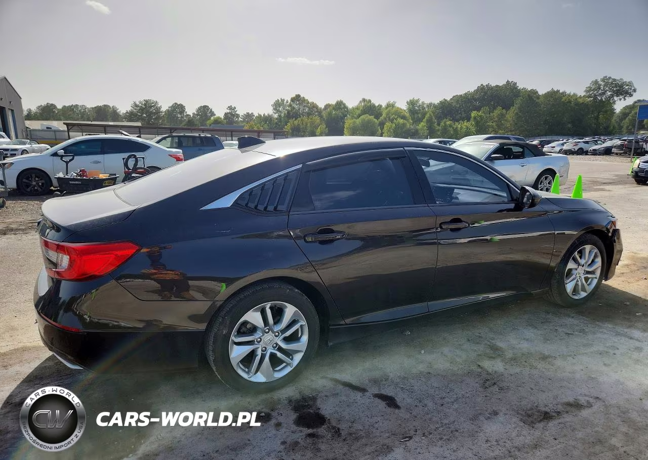 2018 Honda Accord Lx VIN:1HGCV1F11JA075601 - 3