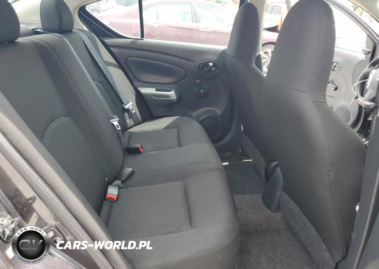 2015 Nissan Versa S VIN:3N1CN7AP6FL867050 - 10