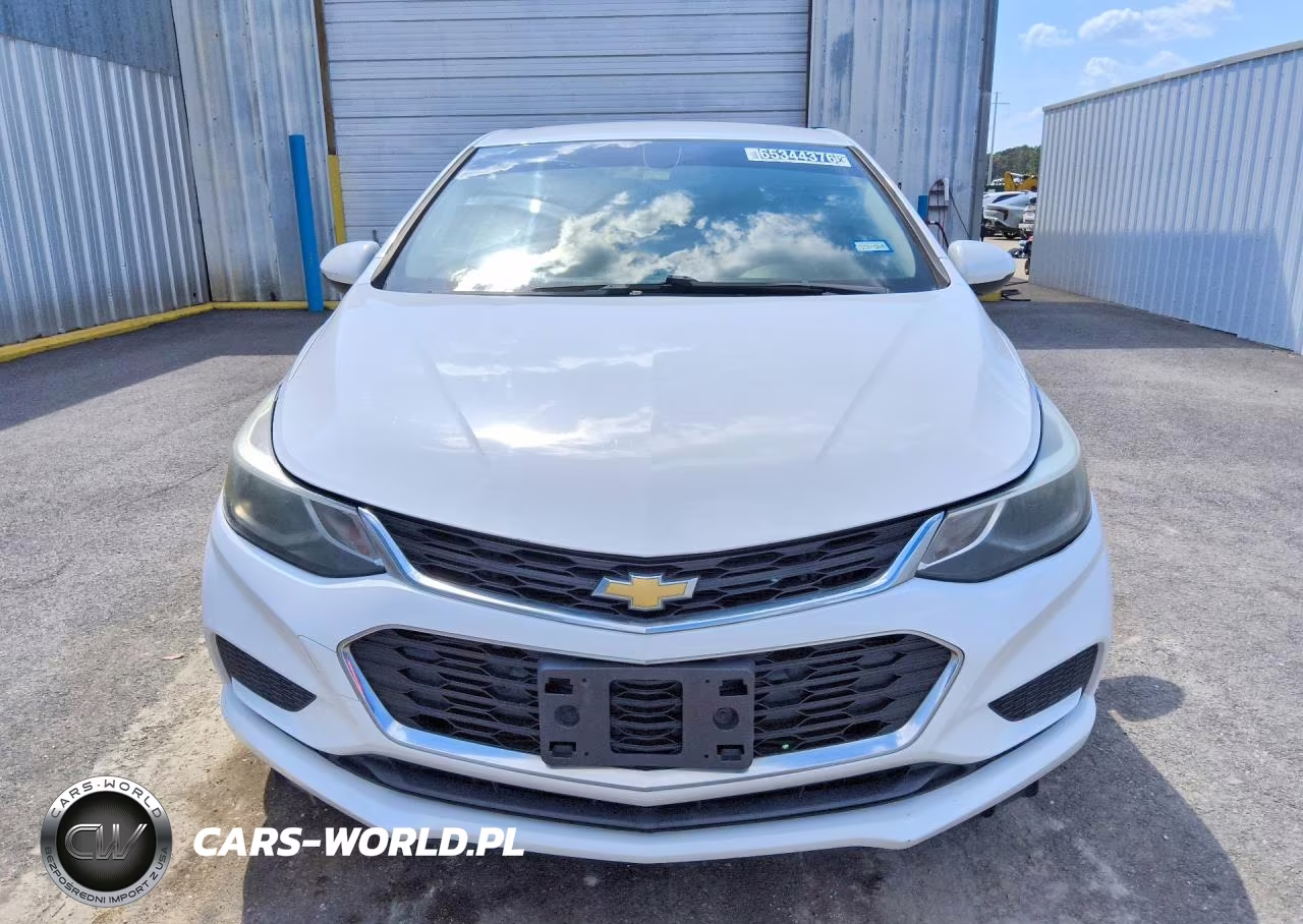 2018 Chevrolet Cruze Lt VIN:1G1BE5SM6J7157749 - 5
