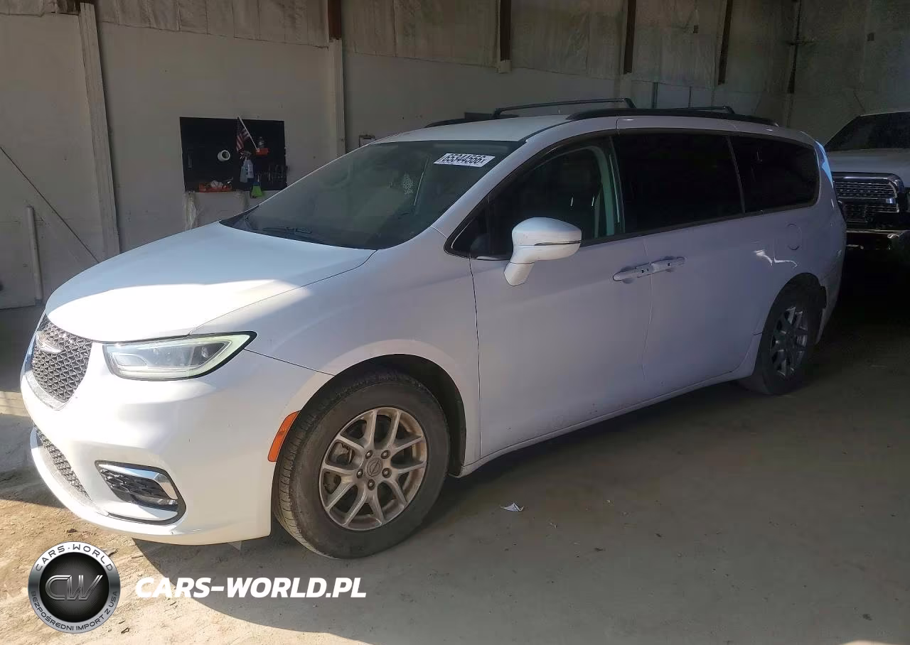 2022 Chrysler Pacifica Touring L – zdjęcie 1 z 13
