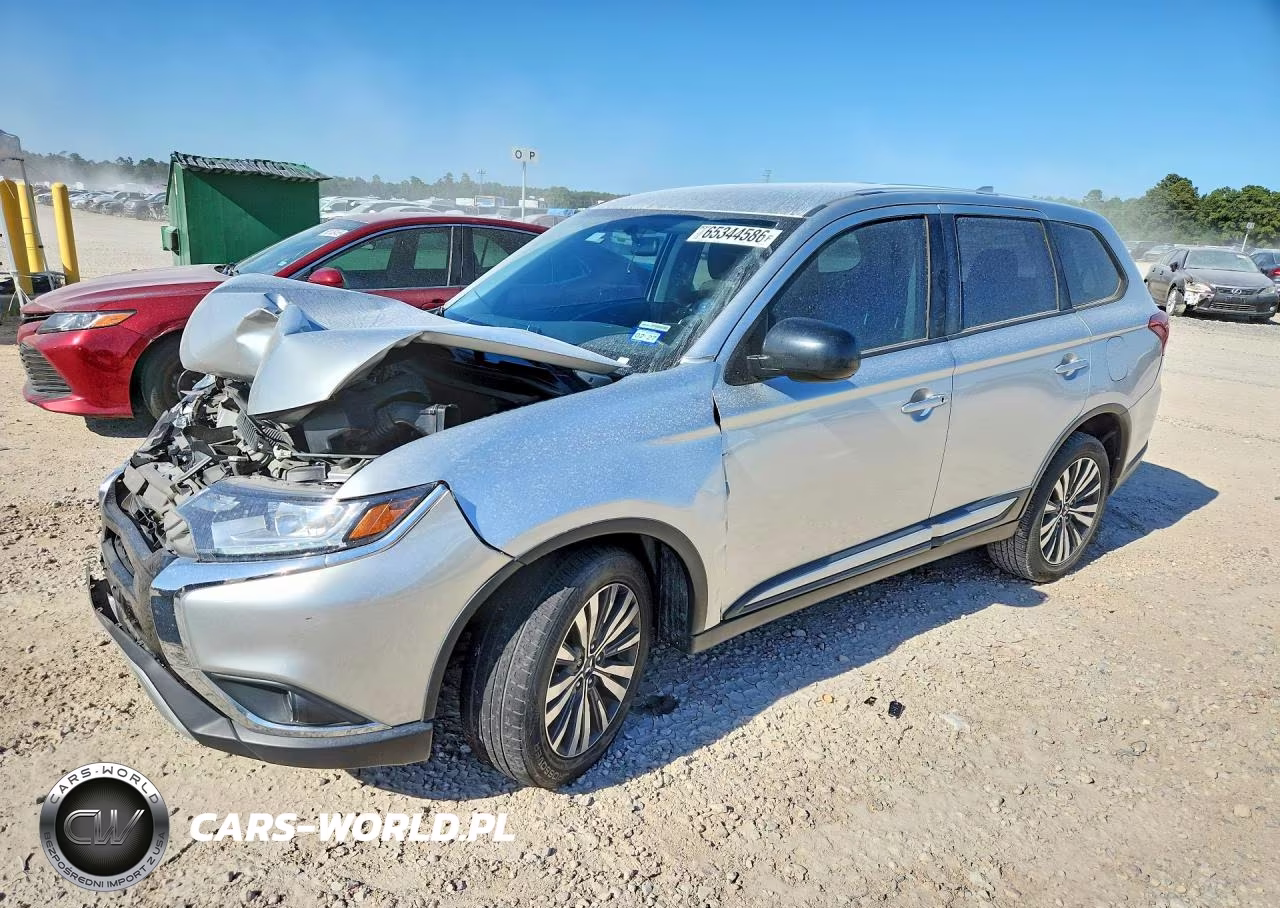 2020 Mitsubishi Outlander Es